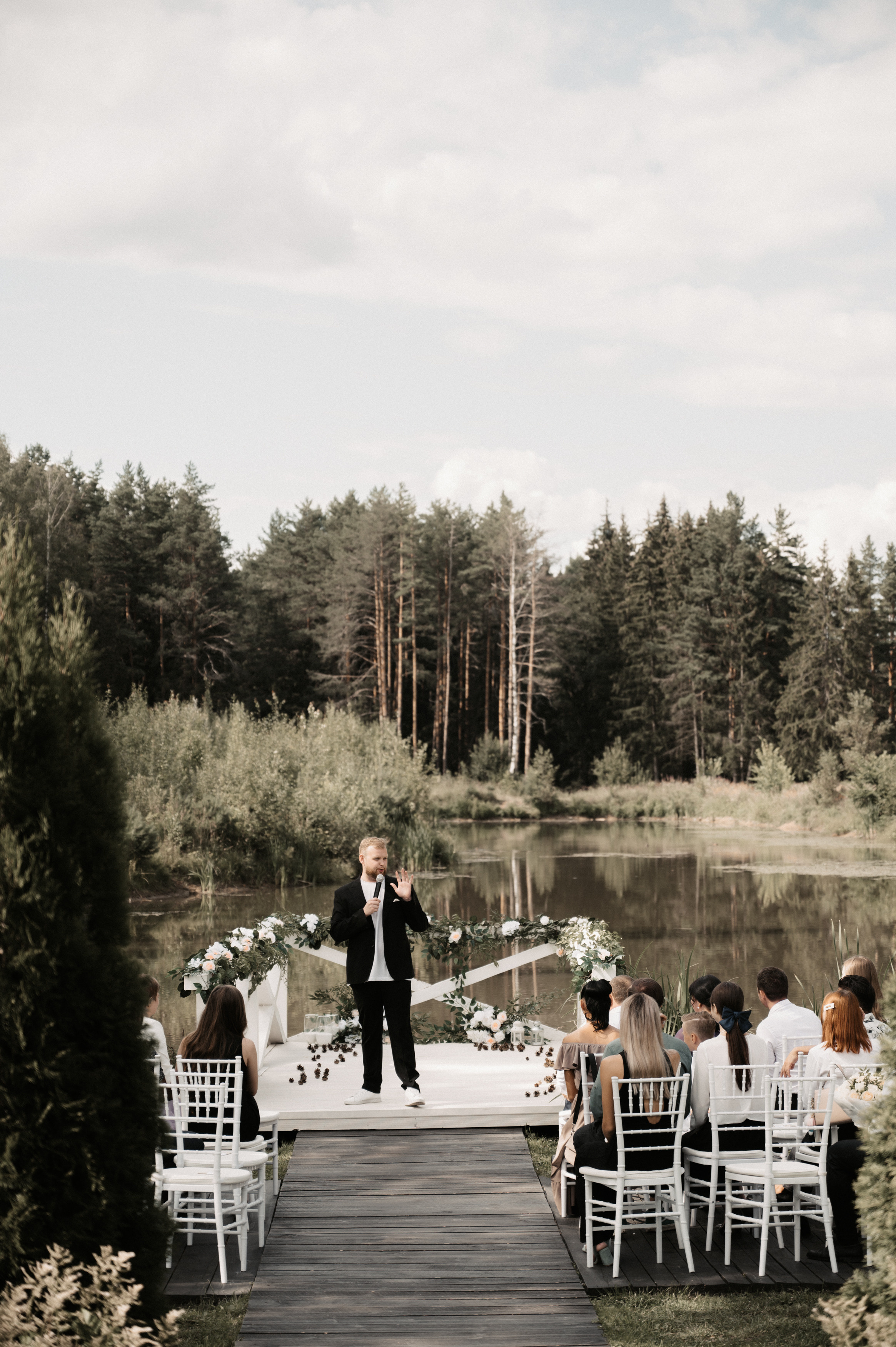 Счастье у озера. Свадебный фотограф Александр Давыдов