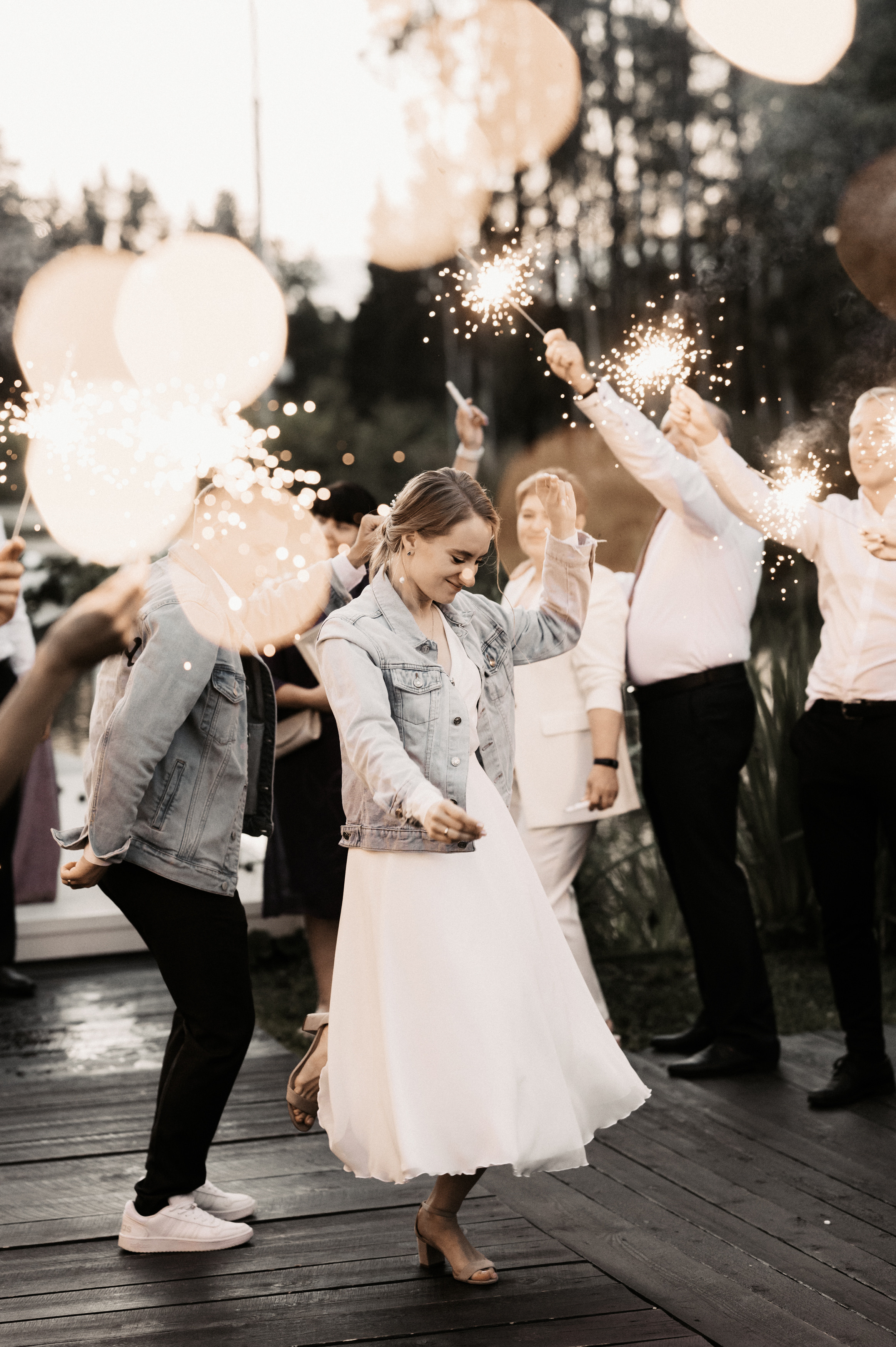 Счастье у озера. Свадебный фотограф Александр Давыдов