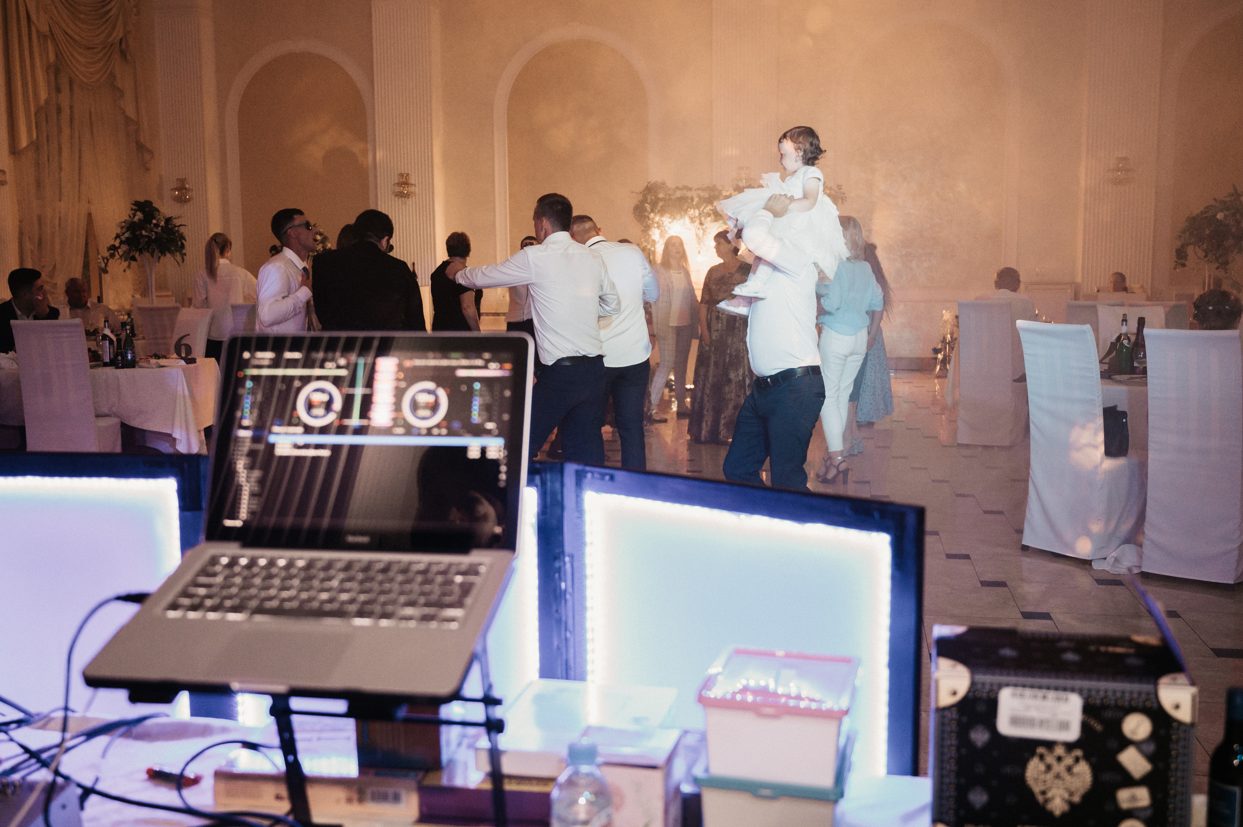 Жить в кайф. Свадебный фотограф Александр Давыдов