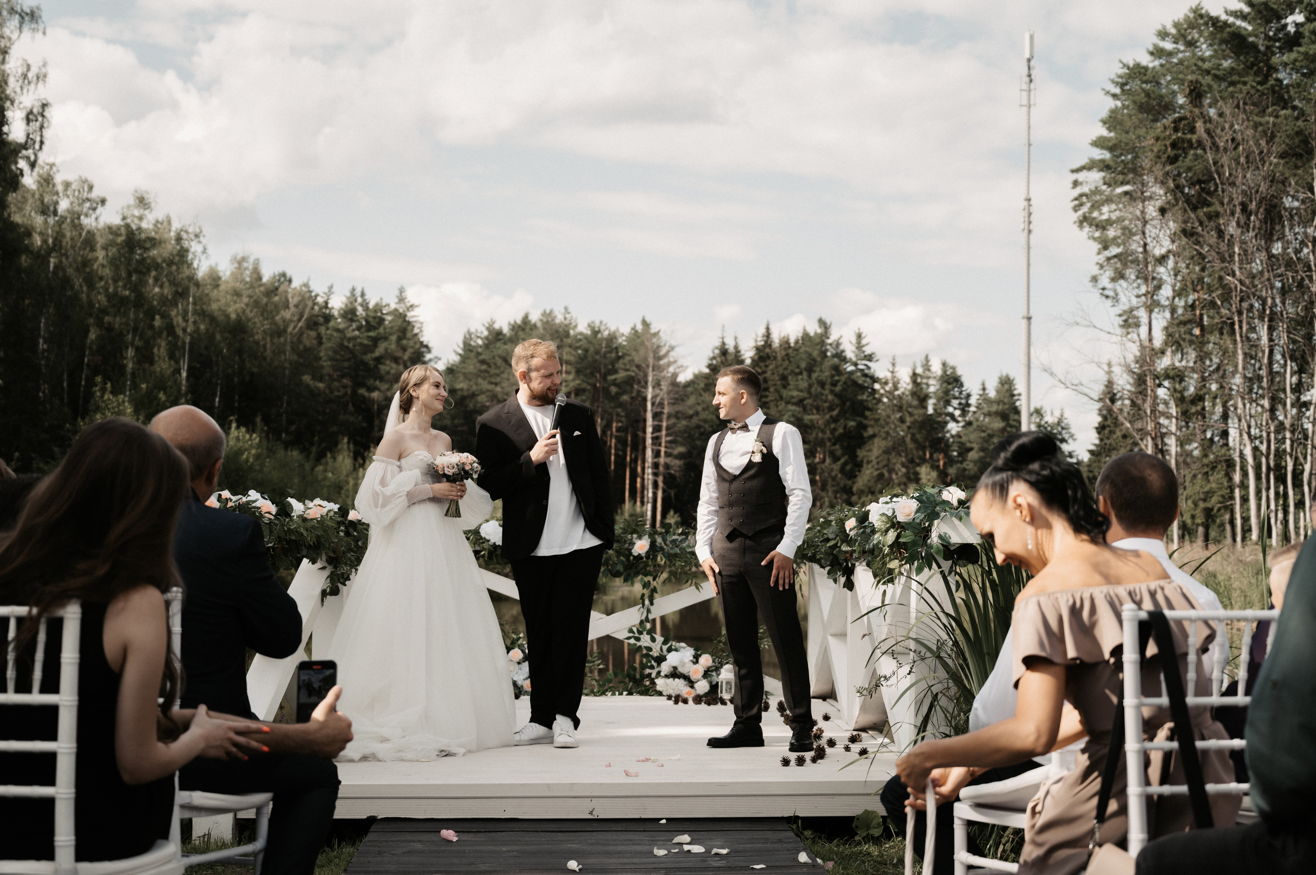 Счастье у озера. Свадебный фотограф Александр Давыдов