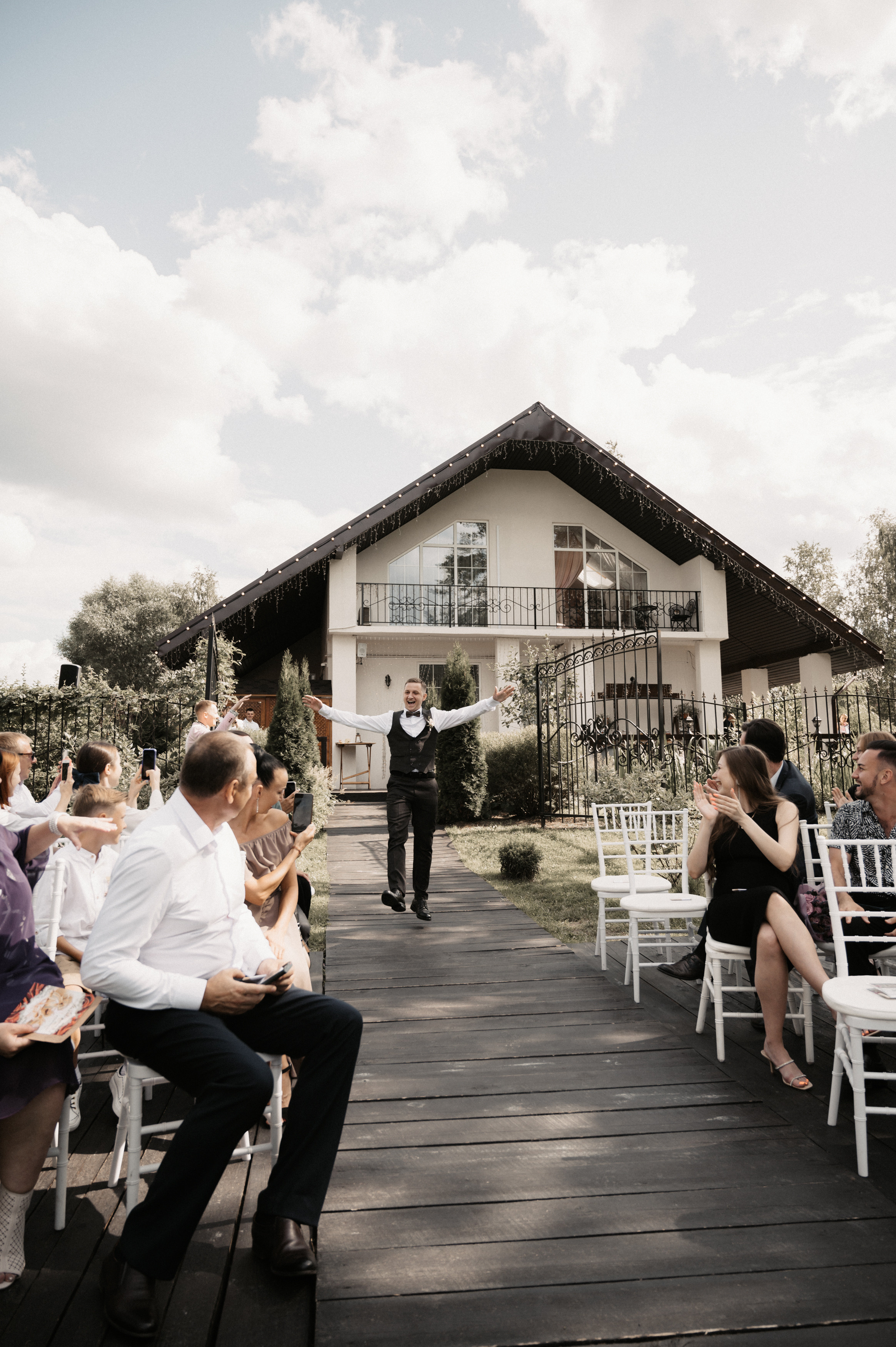 Счастье у озера. Свадебный фотограф Александр Давыдов