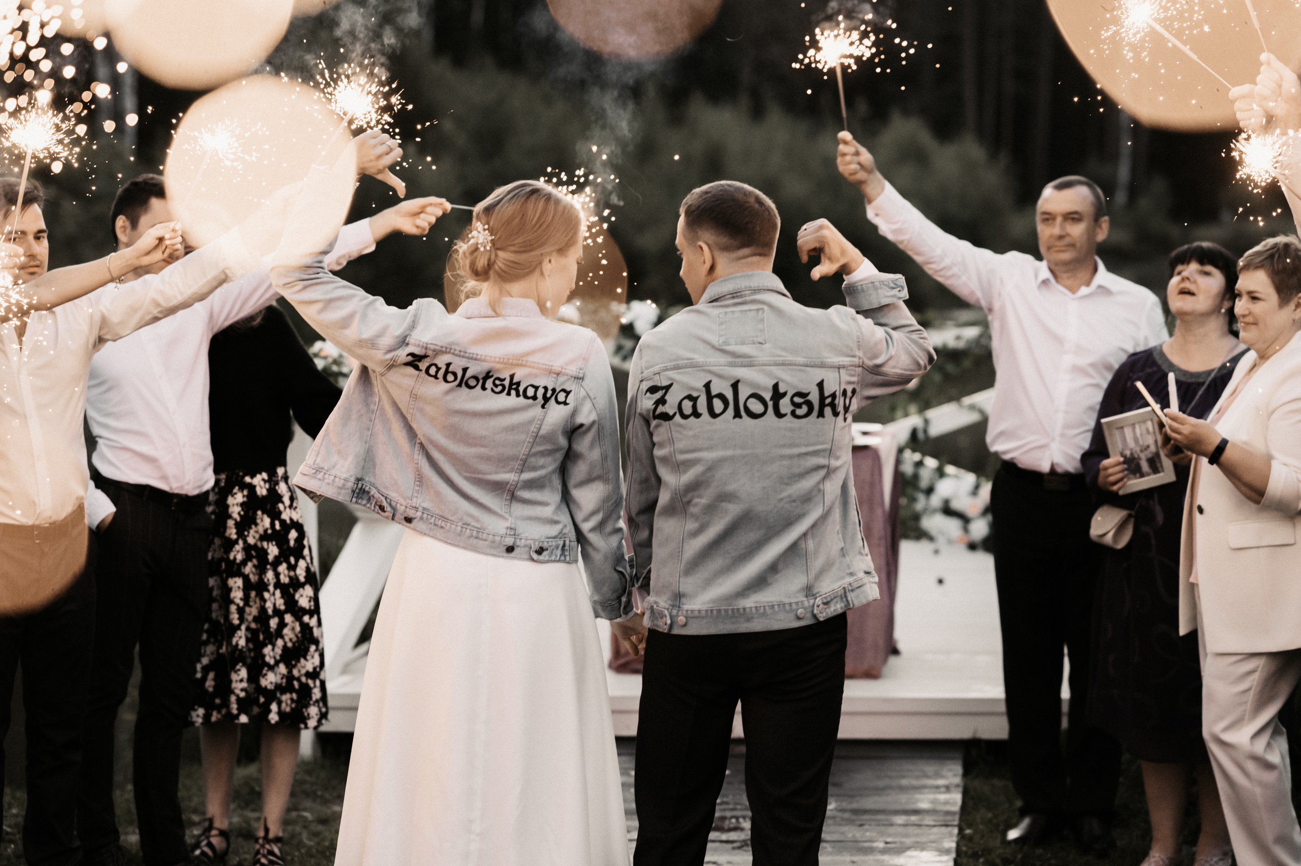 Счастье у озера. Свадебный фотограф Александр Давыдов