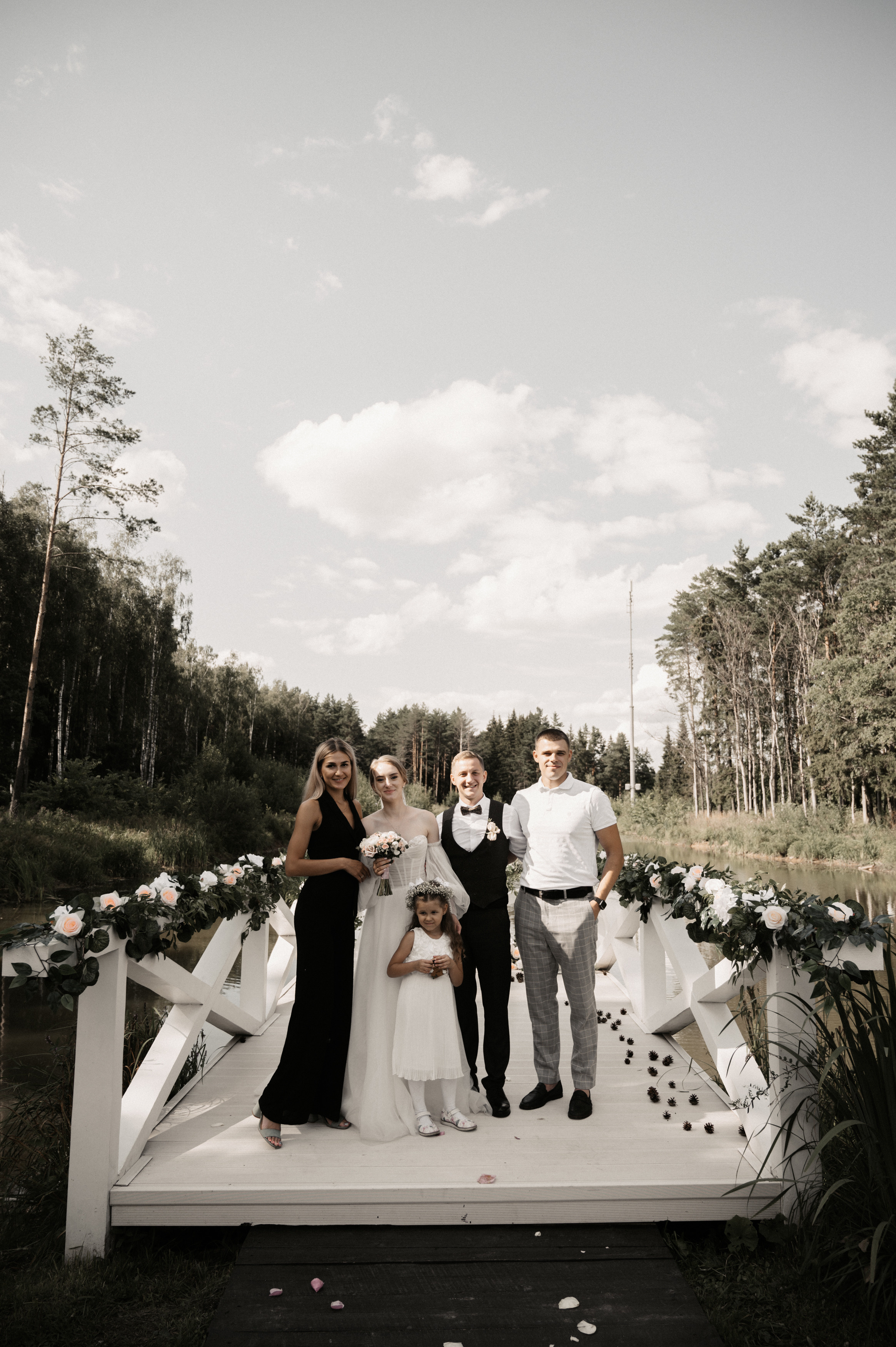 Счастье у озера. Свадебный фотограф Александр Давыдов