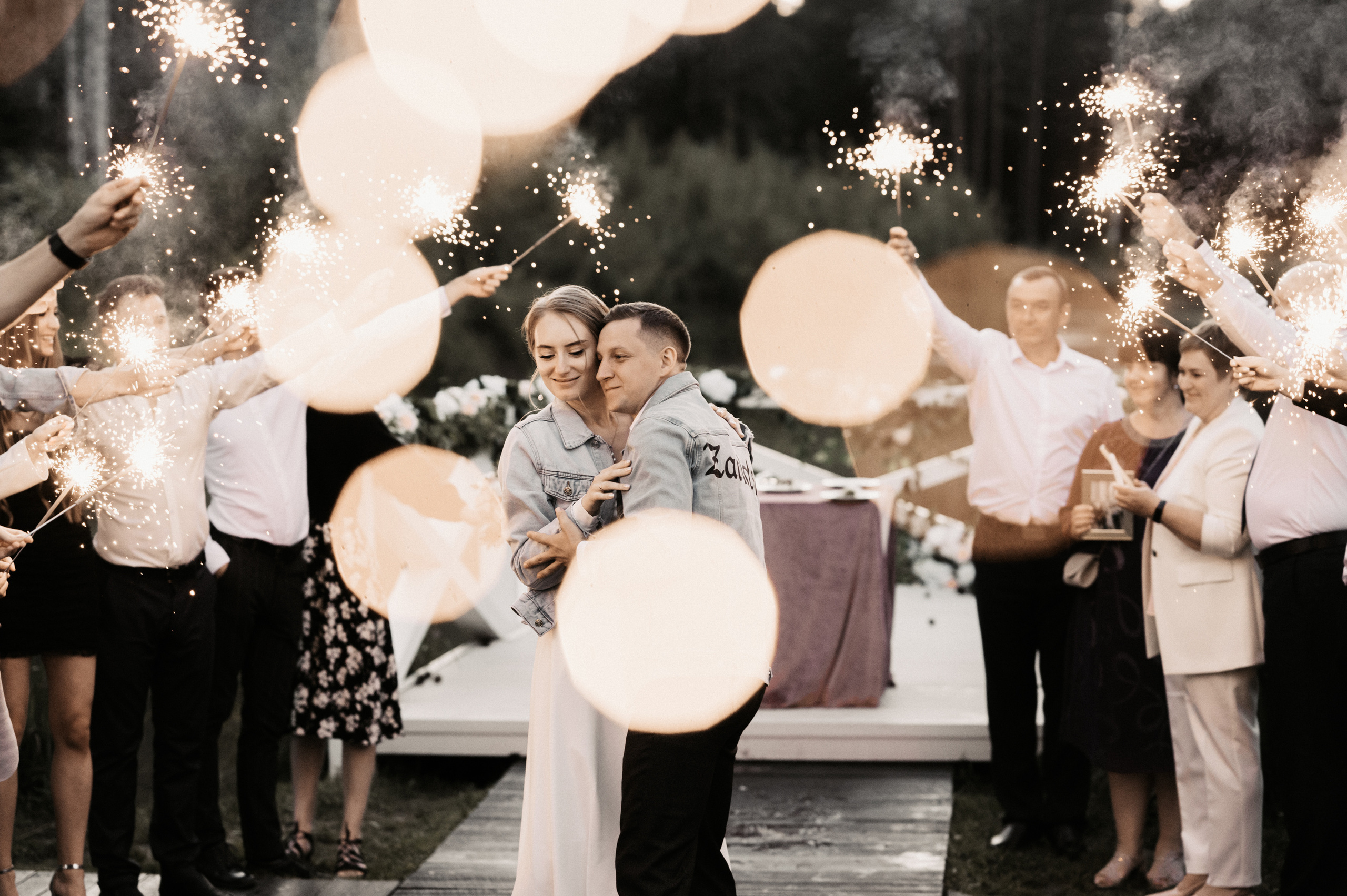 Счастье у озера. Свадебный фотограф Александр Давыдов