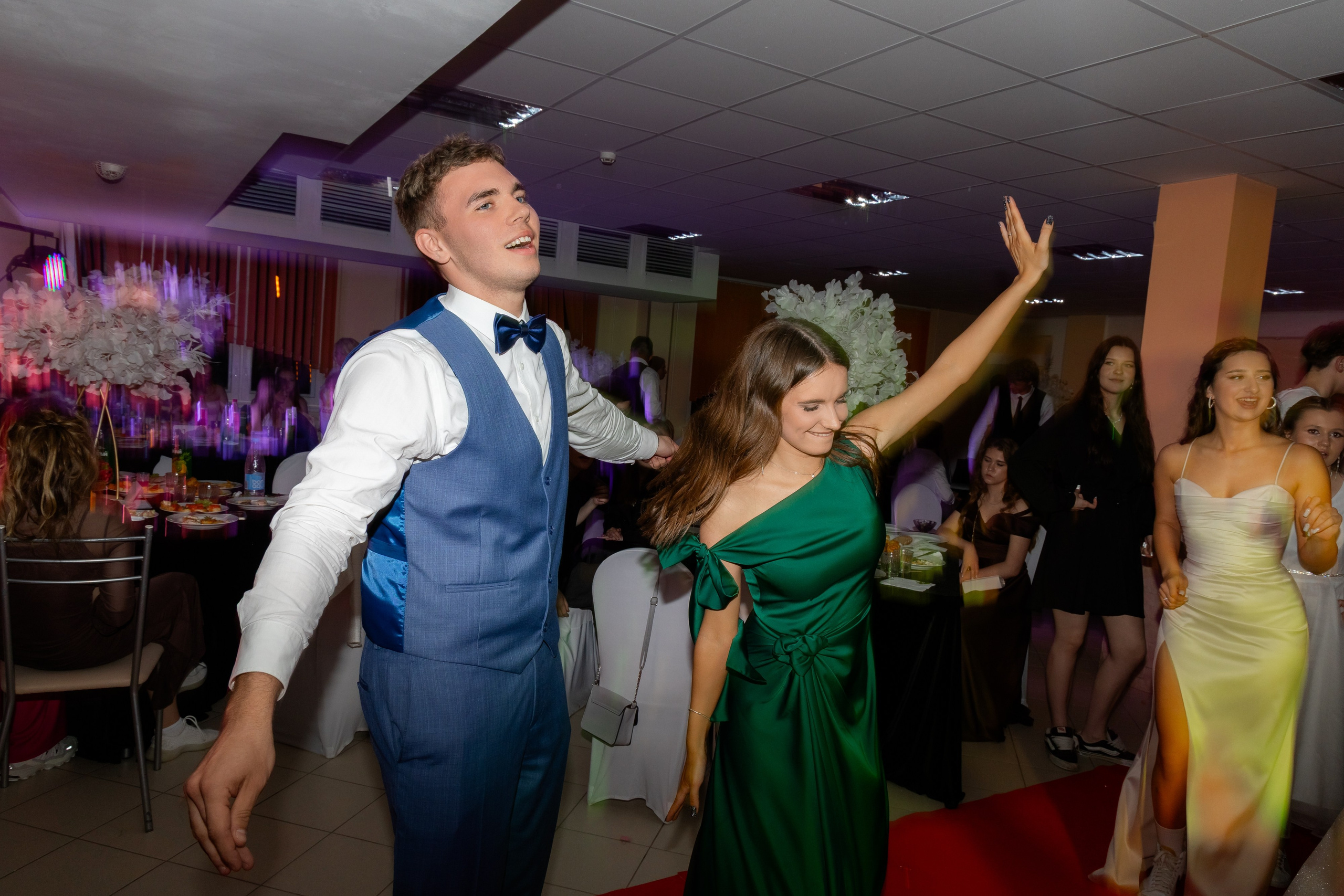 Школьный выпускной 2025 год в Минске, Беларуси. Свадебный фотограф в Минске/Беларуси Сергей Спиридонов