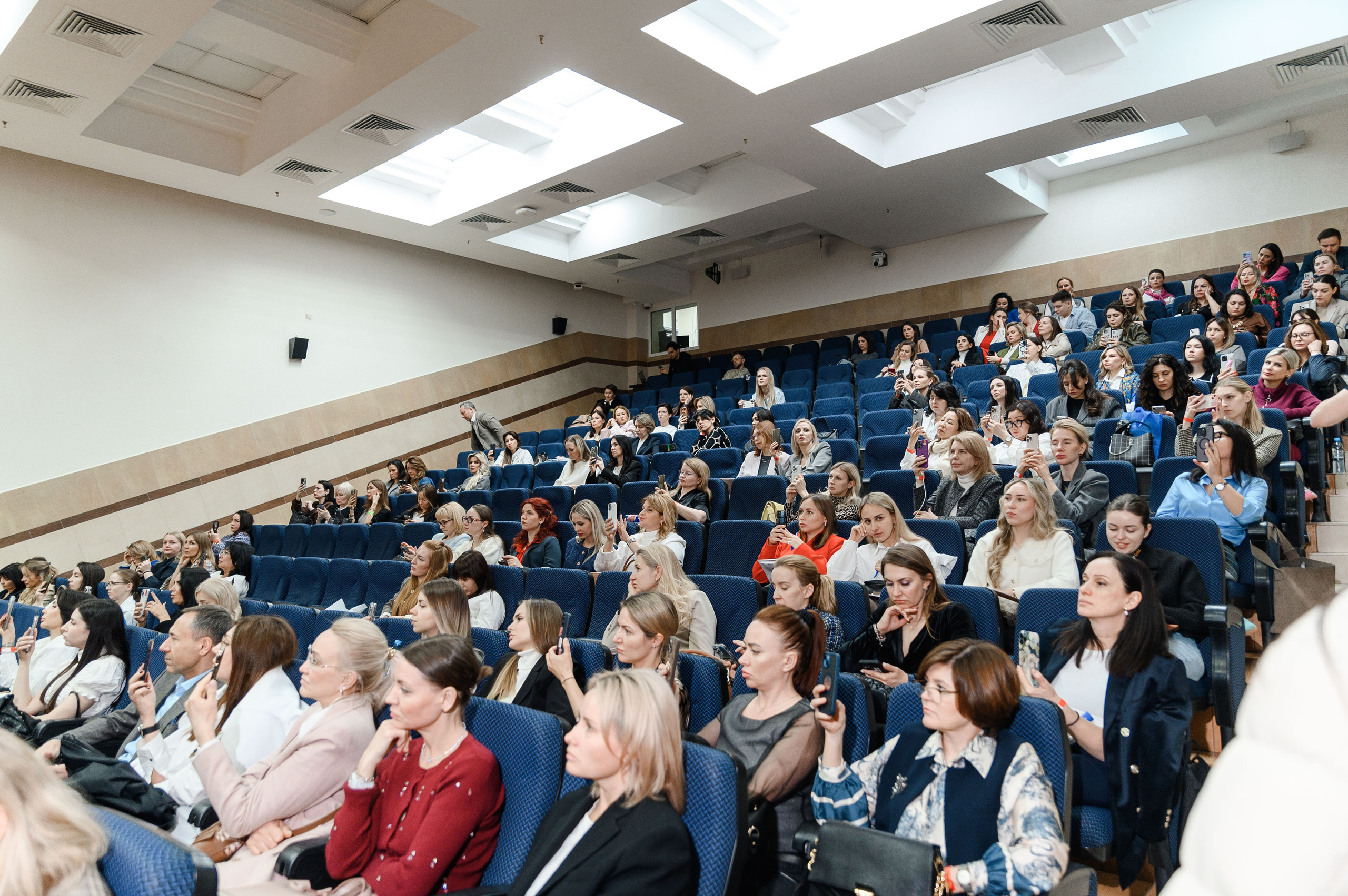 СЛУШАТЕЛИ. PRO-AGELESS