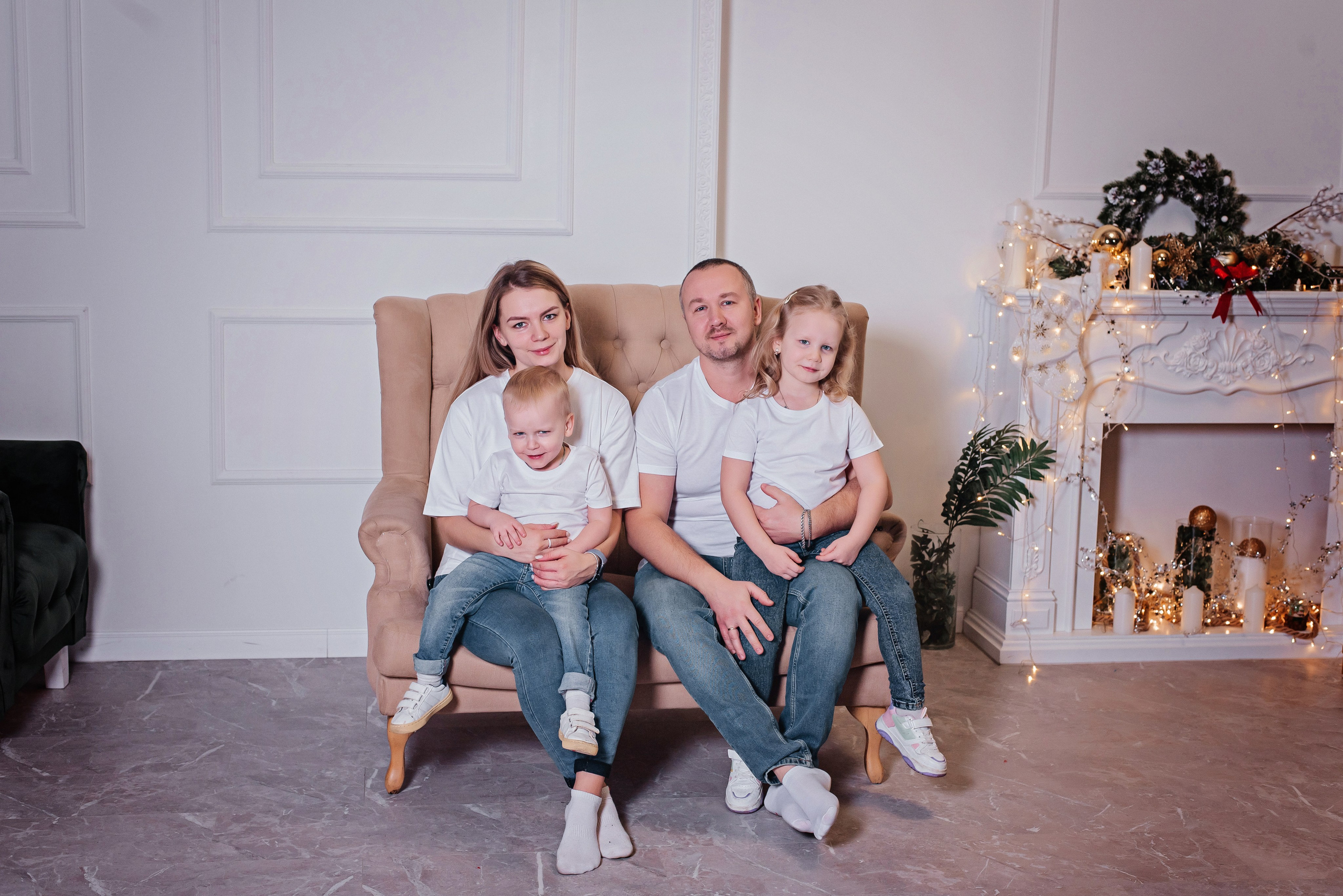 Виктория в студии. Детский и семейный фотограф выпускной альбом Приморско-Ахтарск