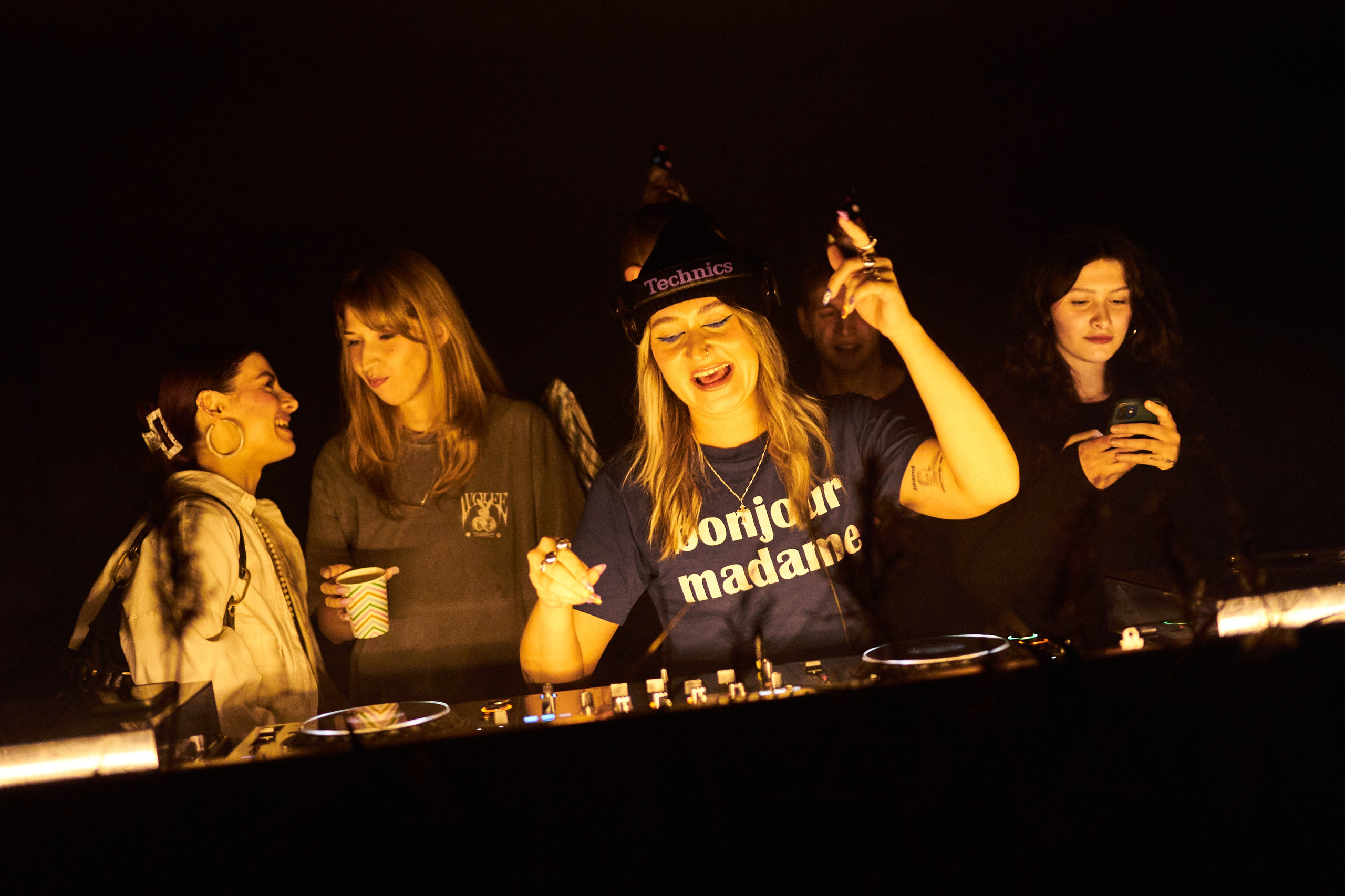 4Dj x Backseat Bar. Коммерческий и репортажный фотограф в Санкт-Петербурге — Туся Сушка