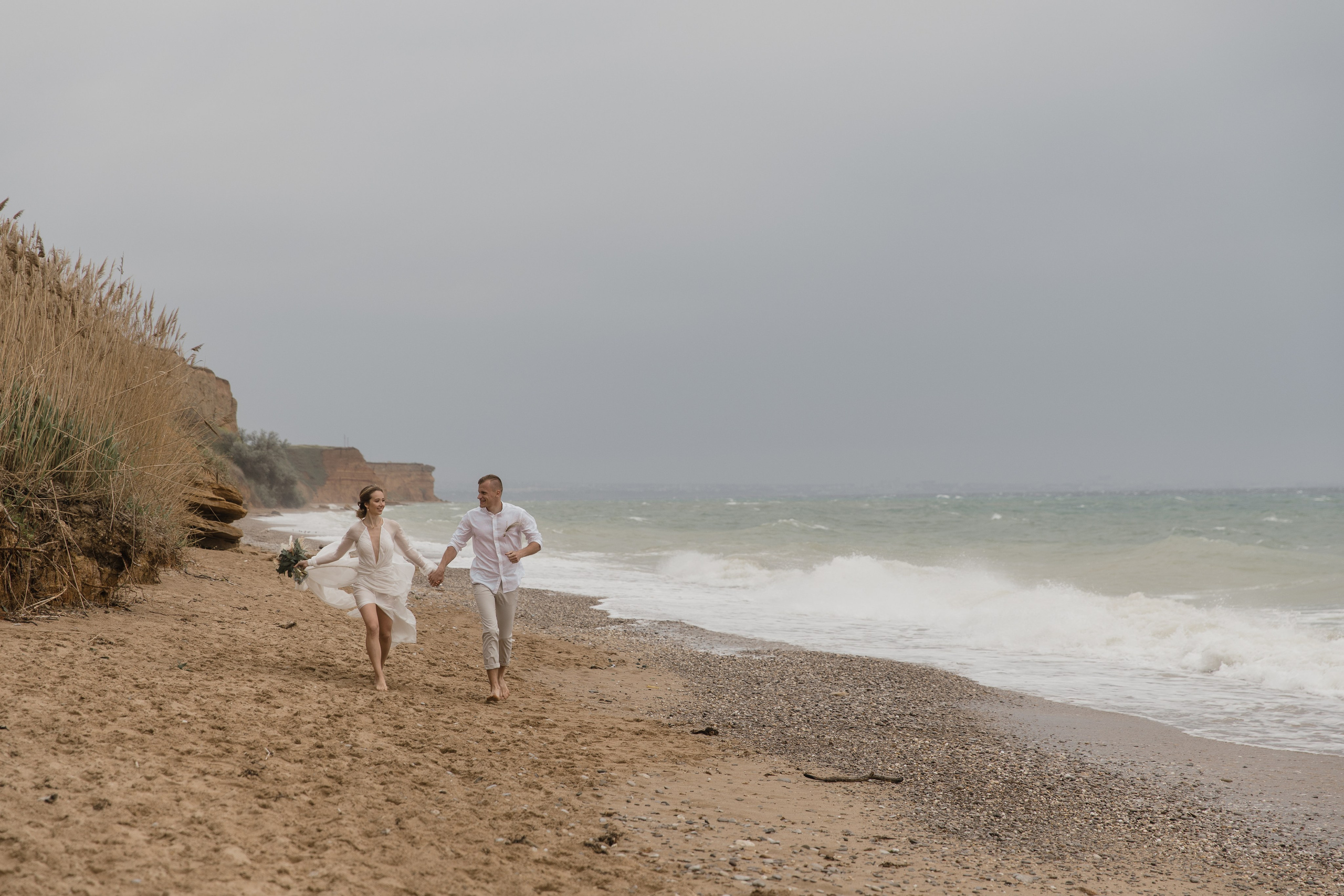На берегу моря…. СВАДЕБНЫЙ ФОТОГРАФ В КРЫМУ И СЕВАСТОПОЛЕ