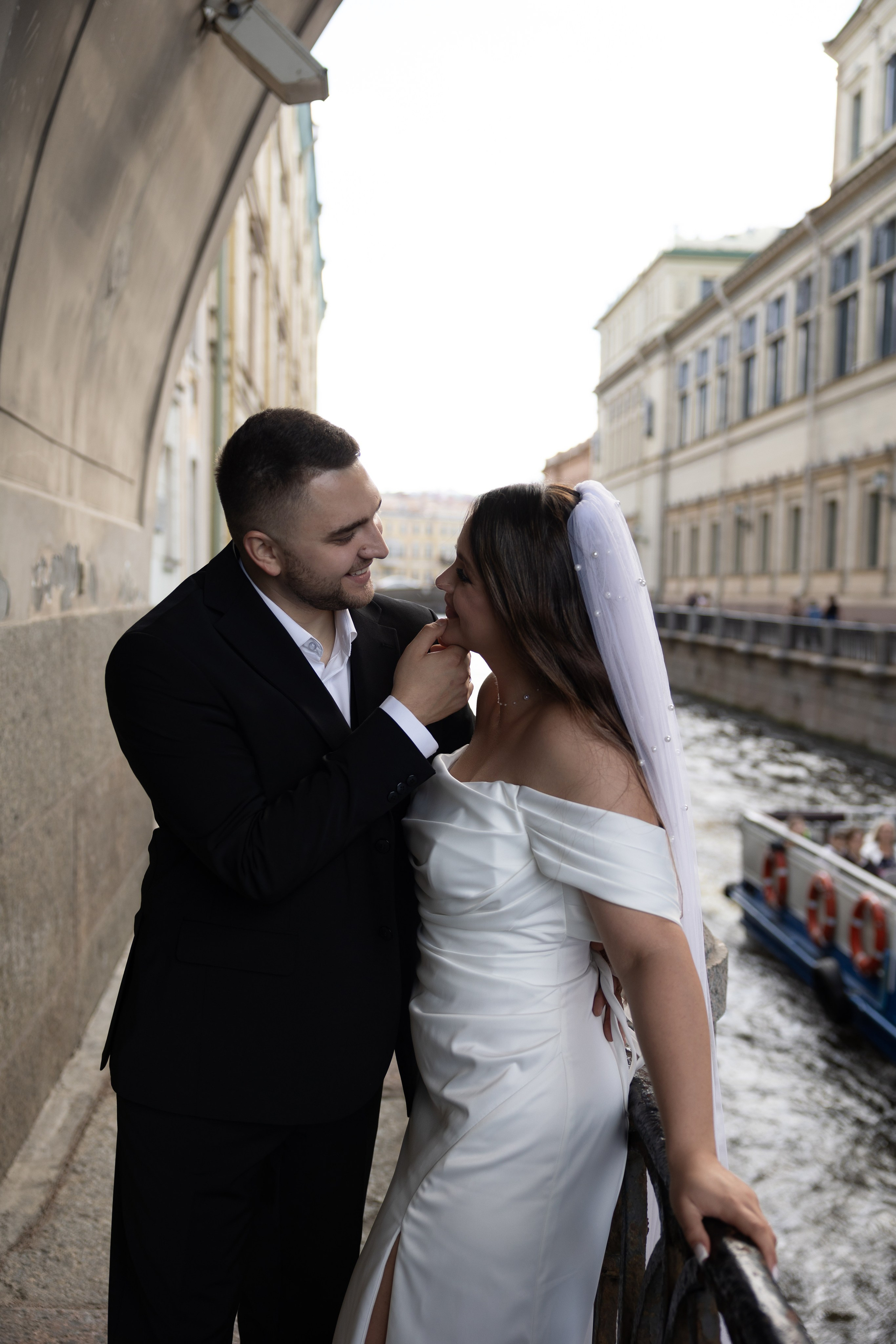 Любовь, которая вечна. Свадебный фотограф в Санкт — Петербурге и Ленинградской о
