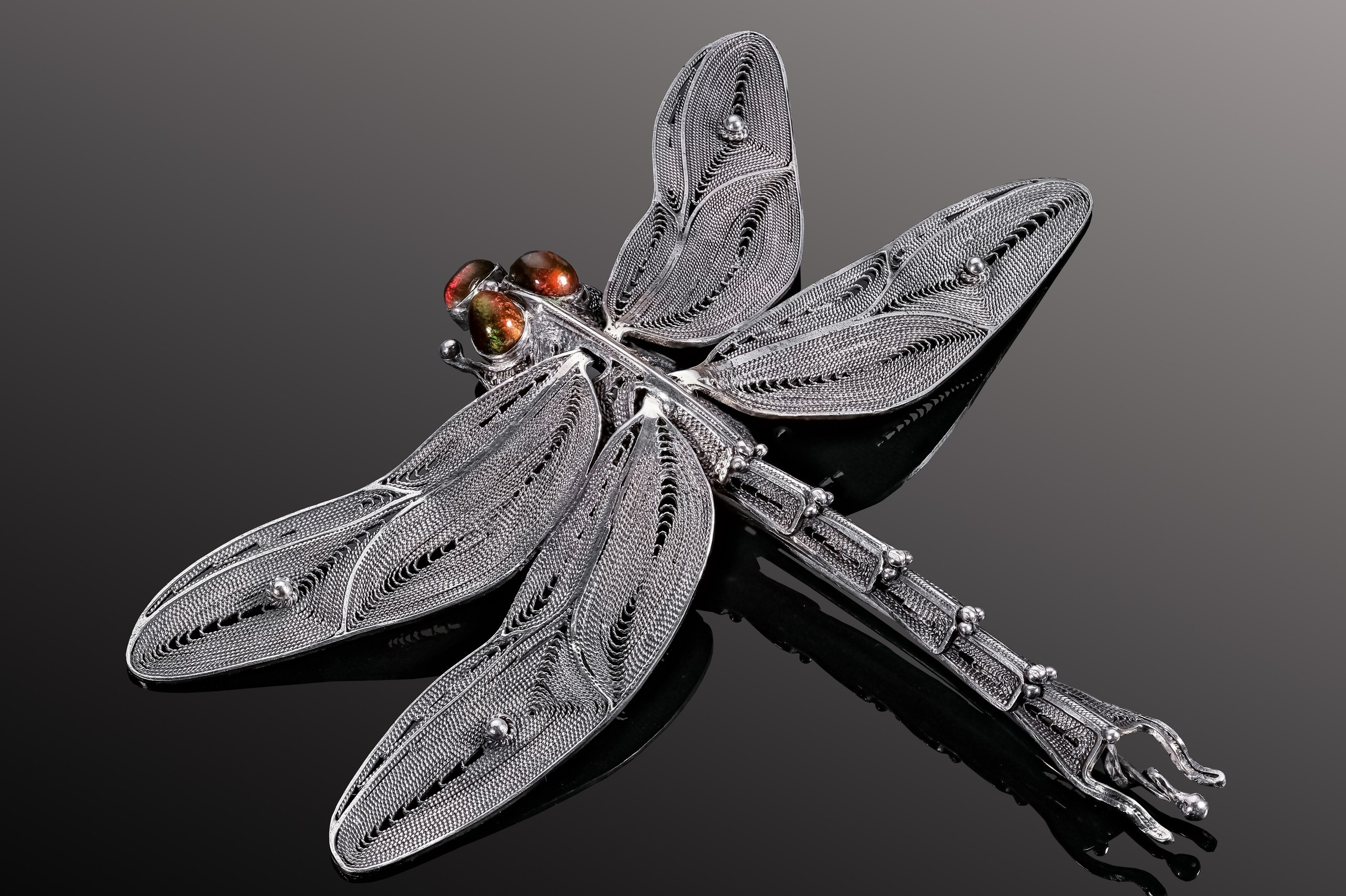 Рекламная эксклюзивная предметная фотосъёмка ювелирных изделий в Москве  тел +7 966-003-13-07. Высококачественная профессиональная рекламная фотосъёмка ювелирных украшений, драгоценных камней в Москве. Обучение, консультация