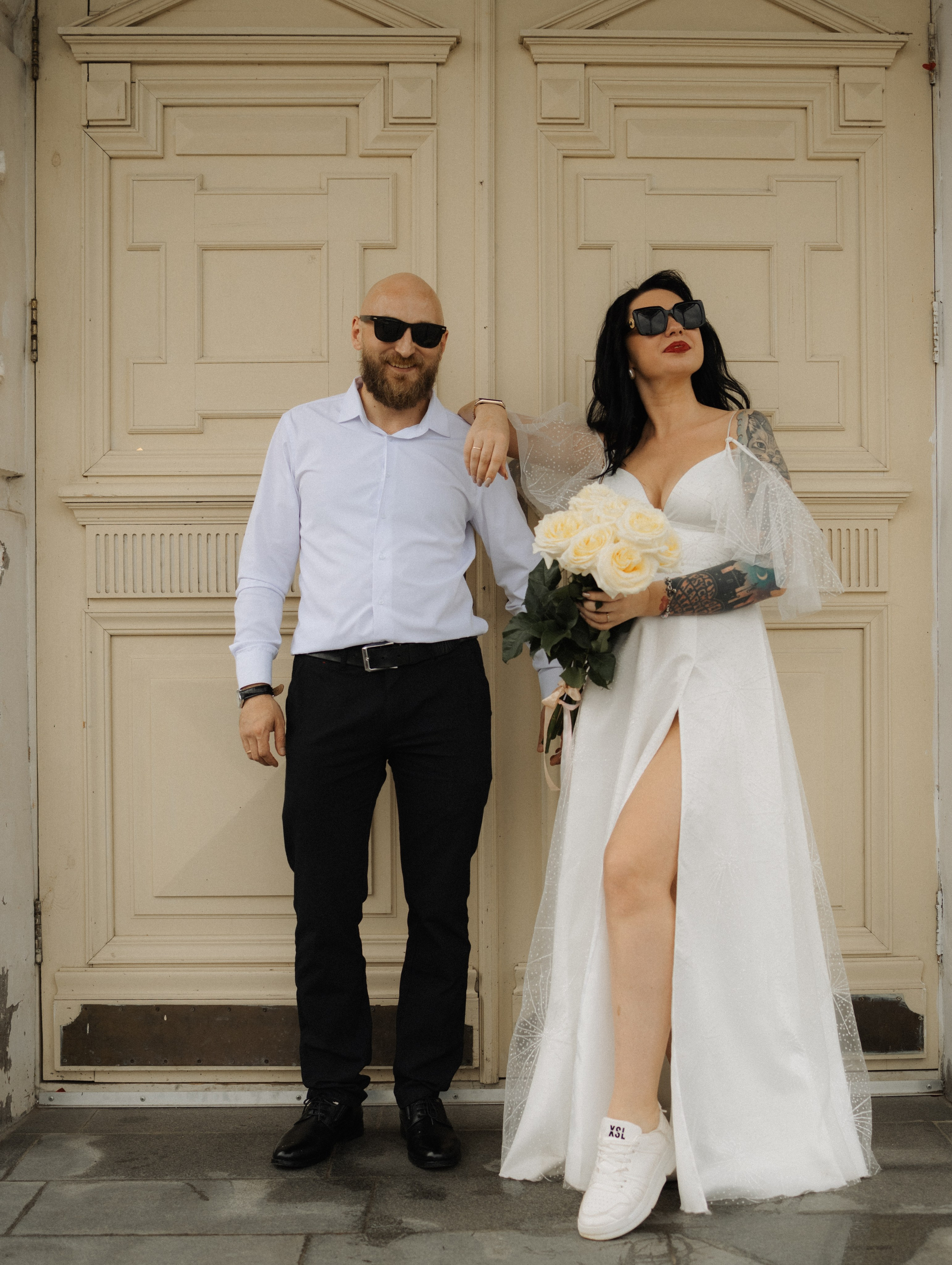 Свадебная прогулка летом у реки. Фотограф Углич и Ярославль Ольга Тятюшкина