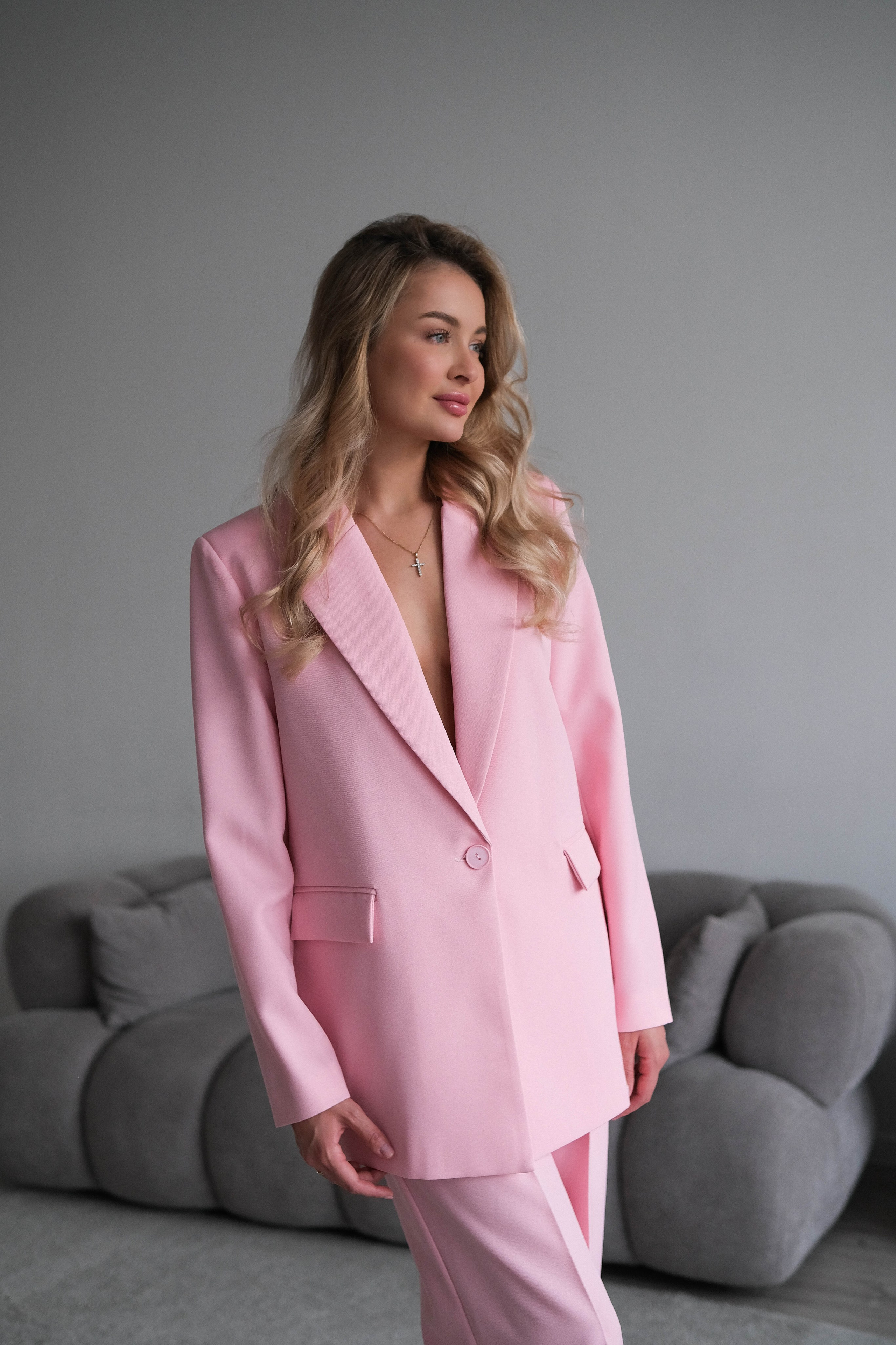 Диана Медэм. Главная