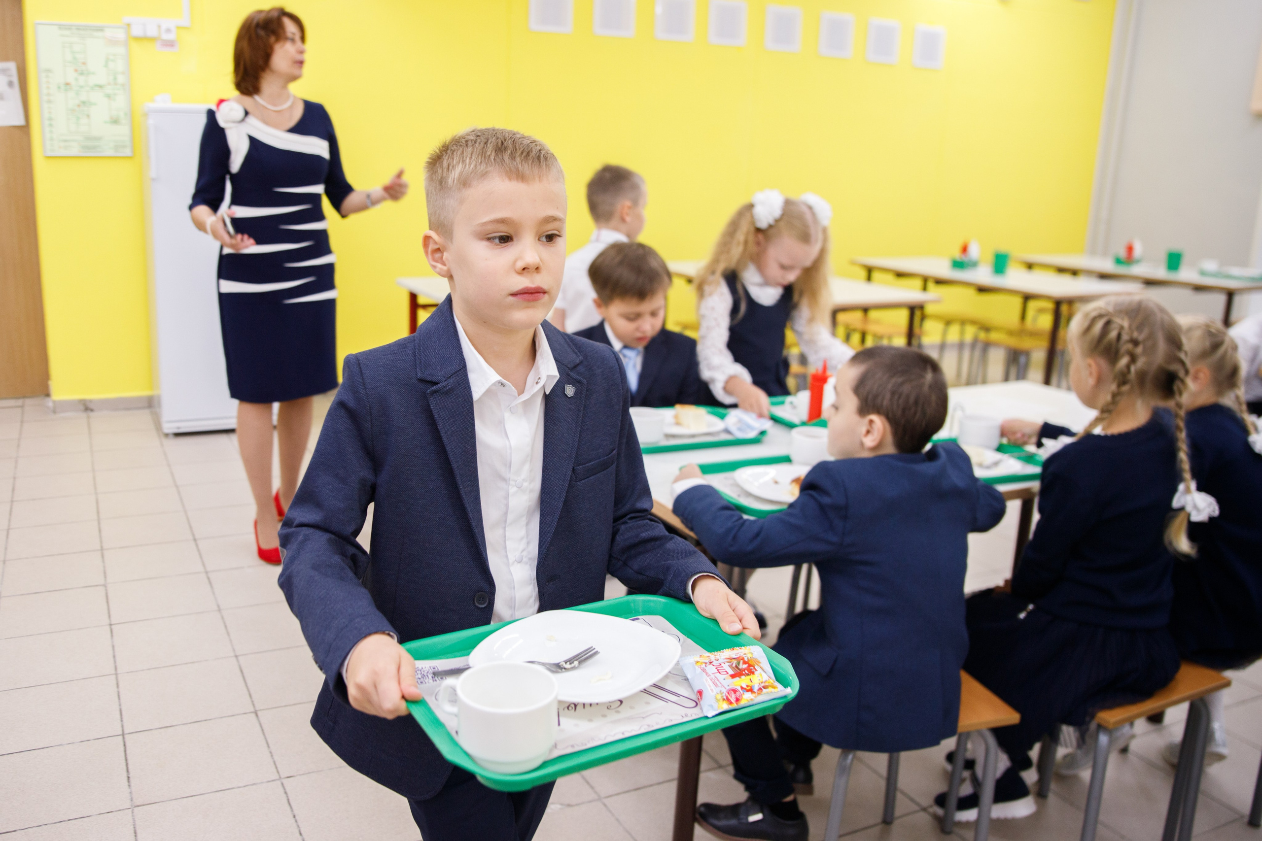 Репортажная съемка первого сентября для первоклассников. Семейный и школьный фотограф в Москве Анна Ткач