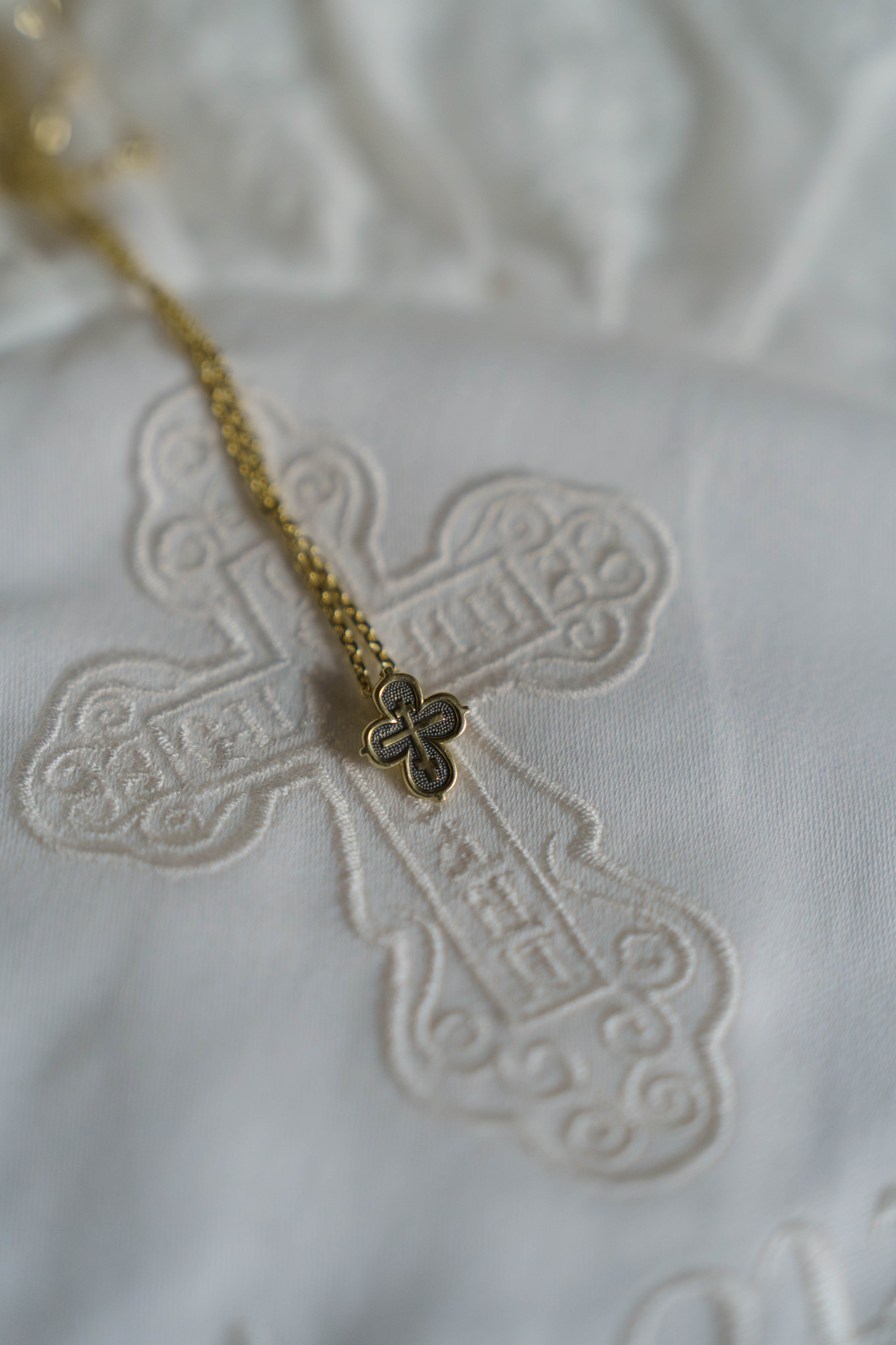 Крещение в Храме Большое Вознесение у Никитских Ворот. Фото- и видеосъёмка крещения и венчания. Фотограф на крещение Москва