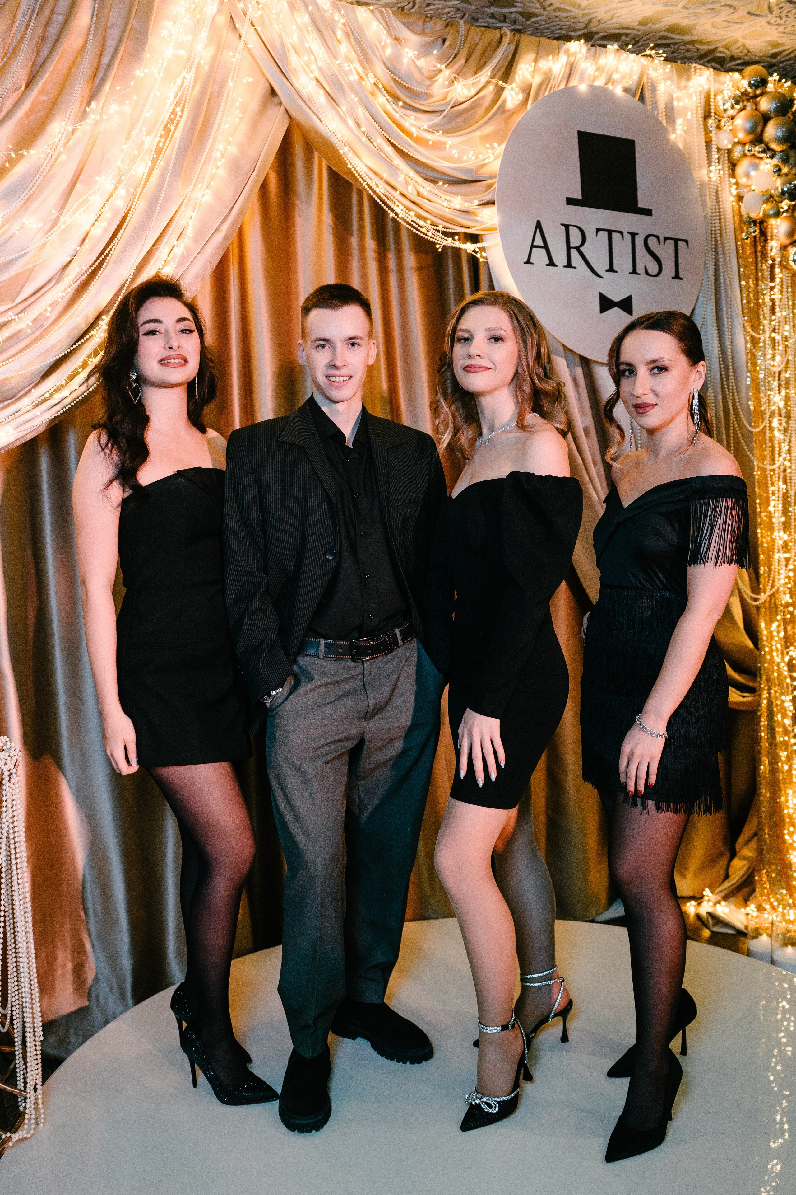 Новогодний вечер в Артисте. Свадебный и семейный фотограф в Воронеже Анастасия Бойко