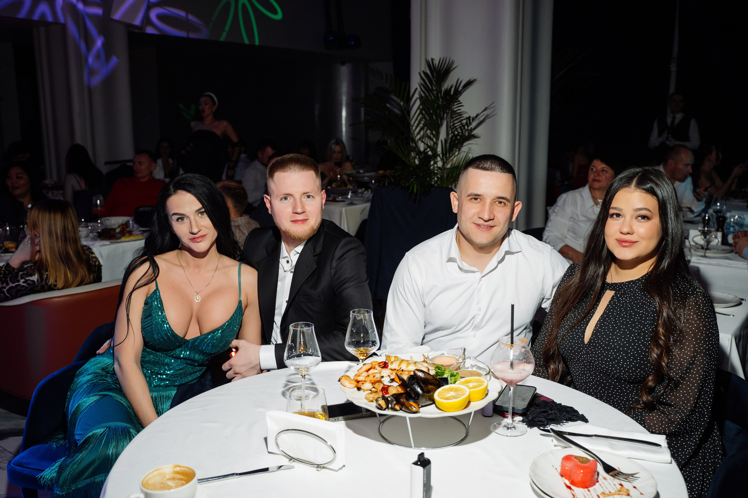 14 февраля (среда). BENUAR Restaurant