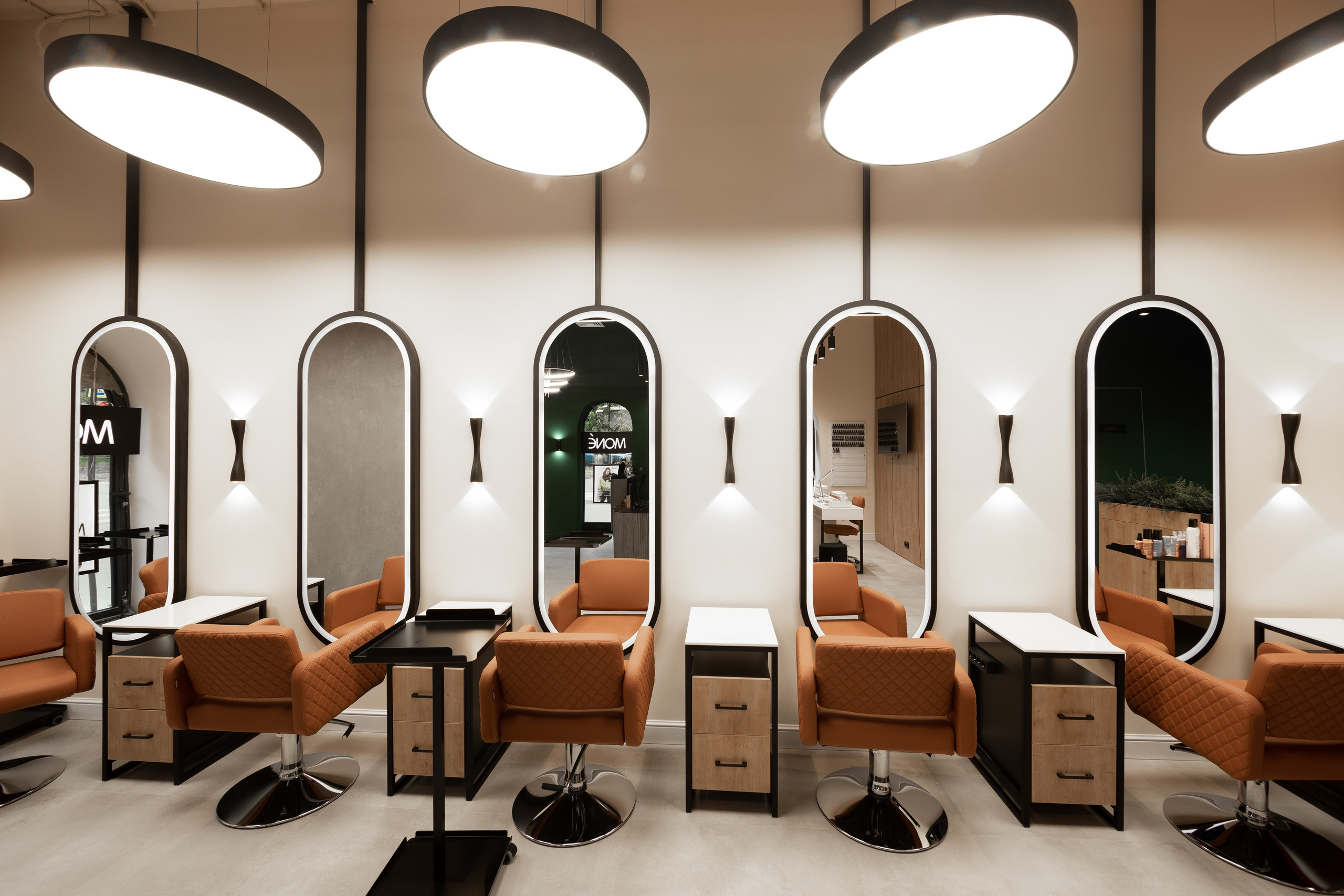 Если вы хотите получить качественные интерьерные фотографии, то вы обратились по адресу.