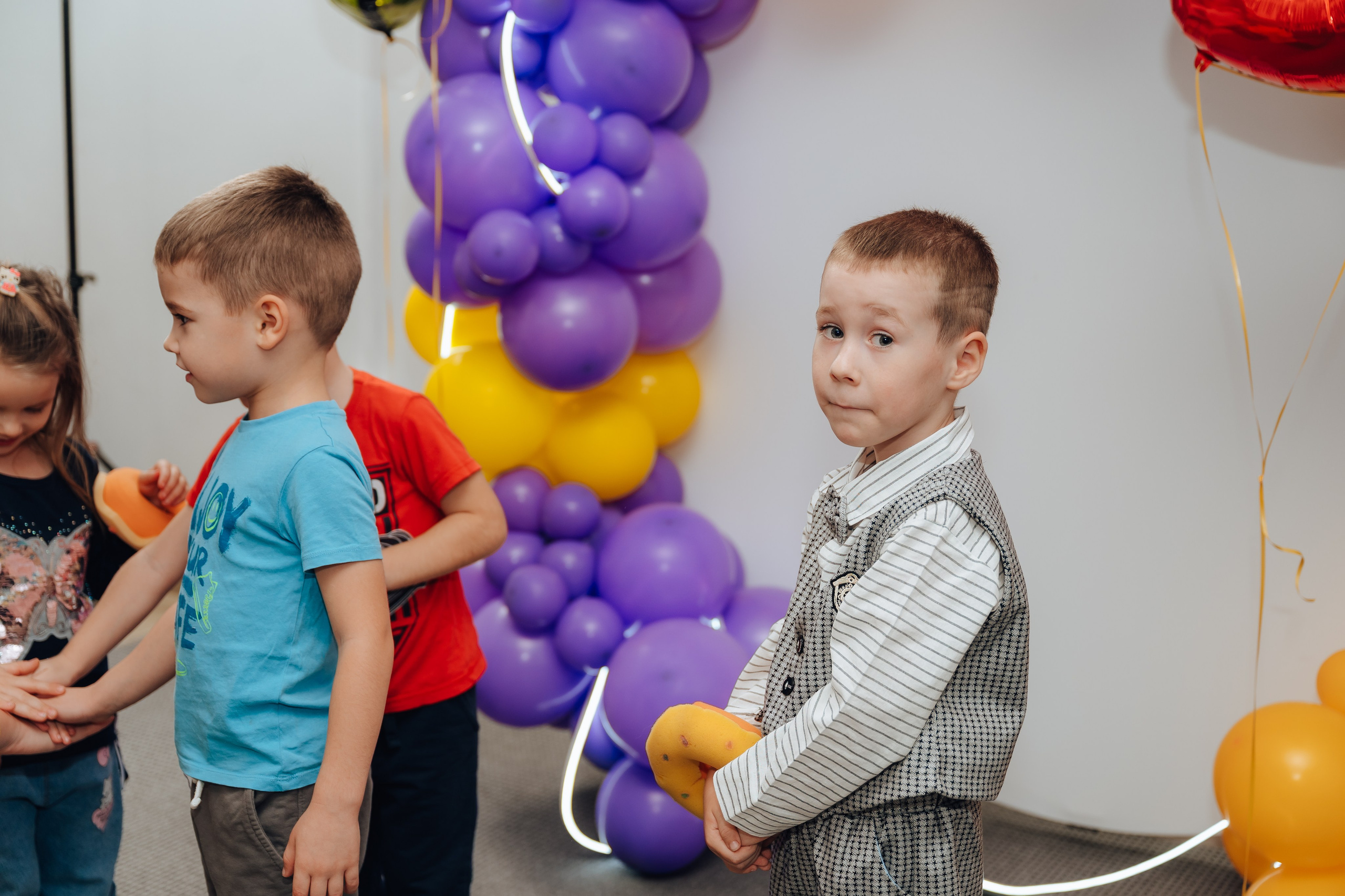 Праздник Матвея Мультифокс. Детский и семейный фотограф Катерина Мишина