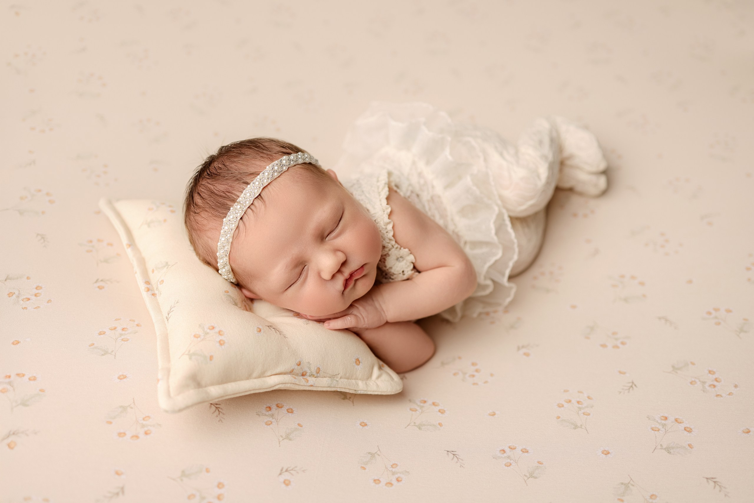 Гюльназ, 11 дней. Фотограф новорожденных newborn ньюборн в Москве