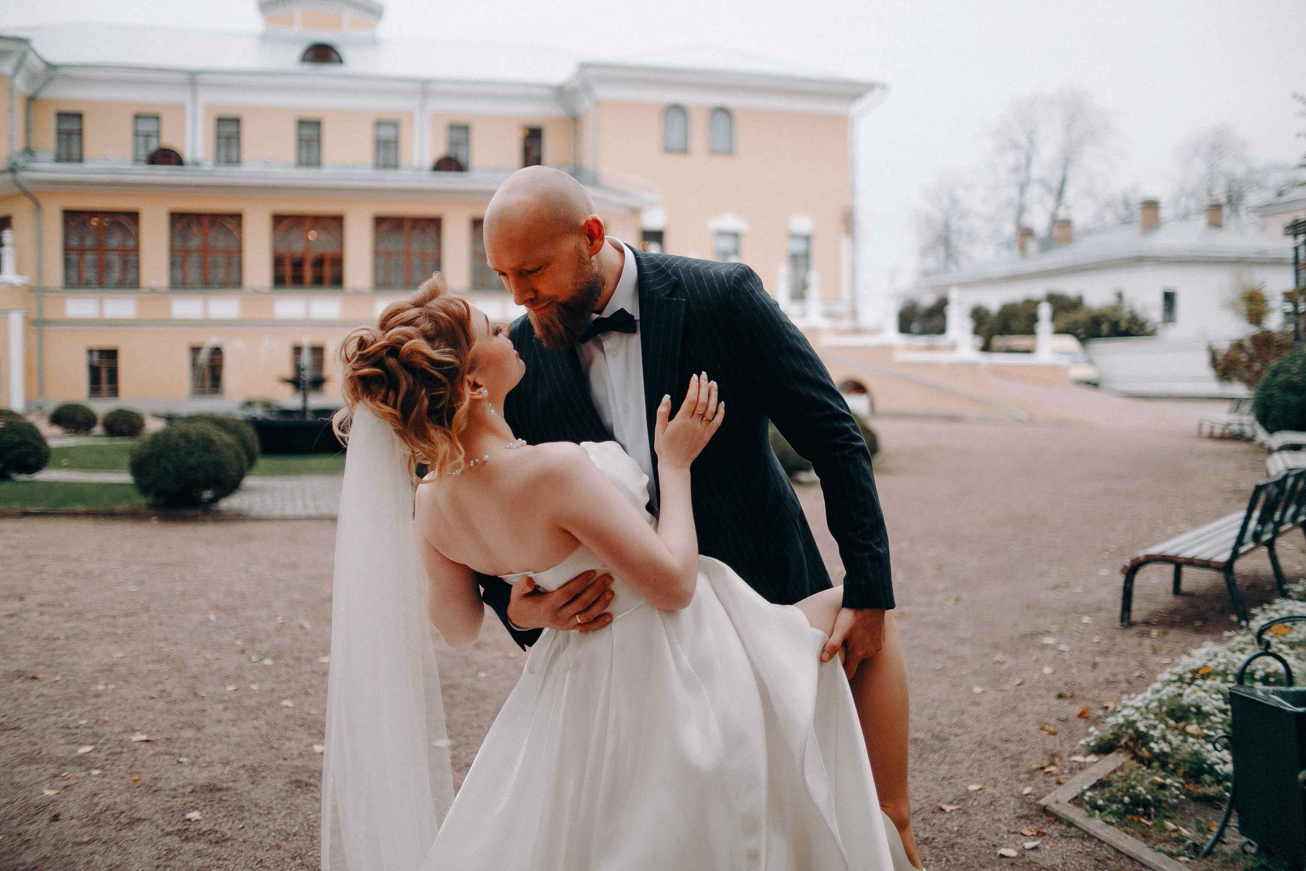 Загс + площадка. Ваш репортажный фотограф Артемий Антонов