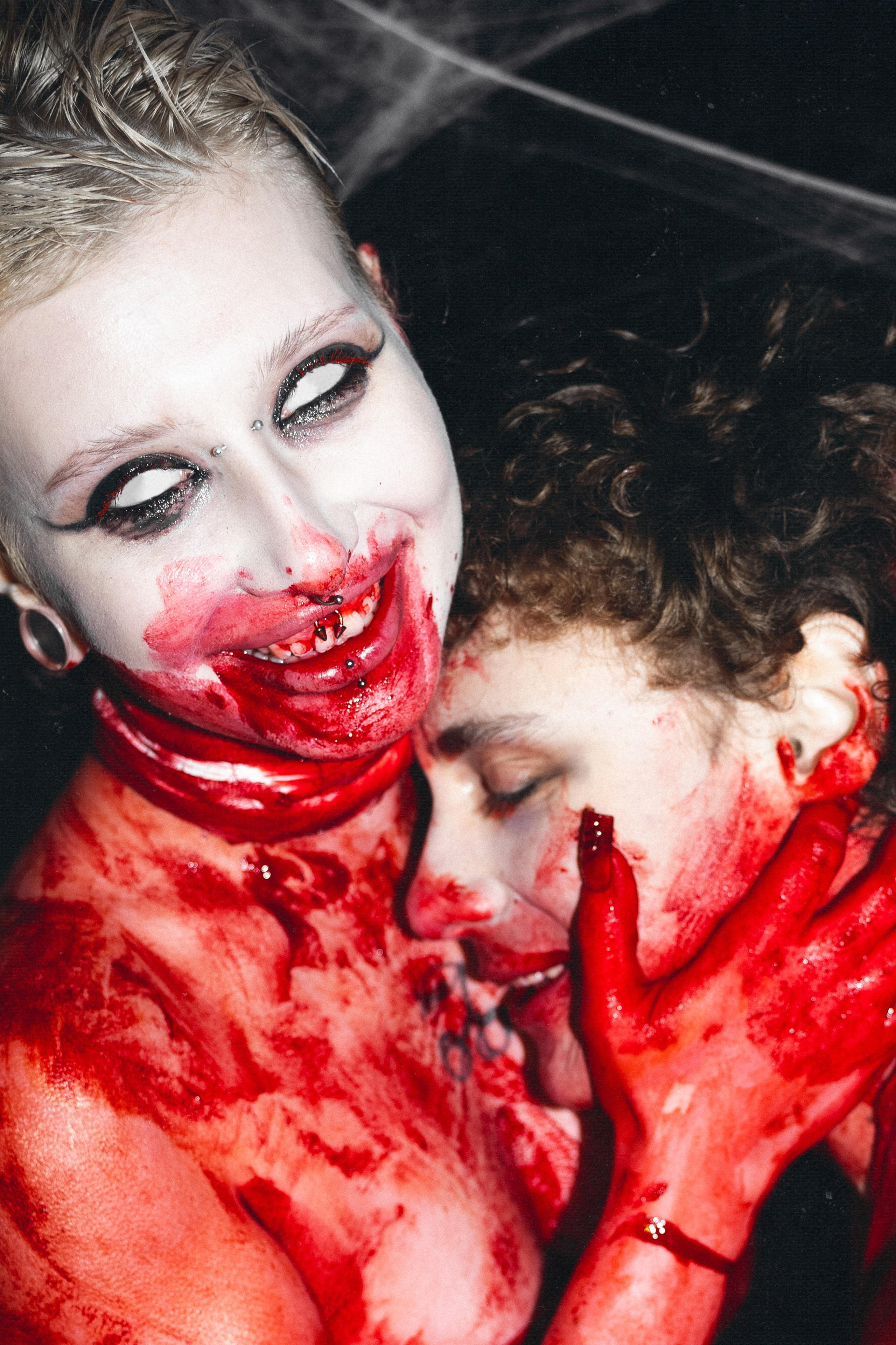 Bloody. Арт — фотограф Лиза Мармеладова