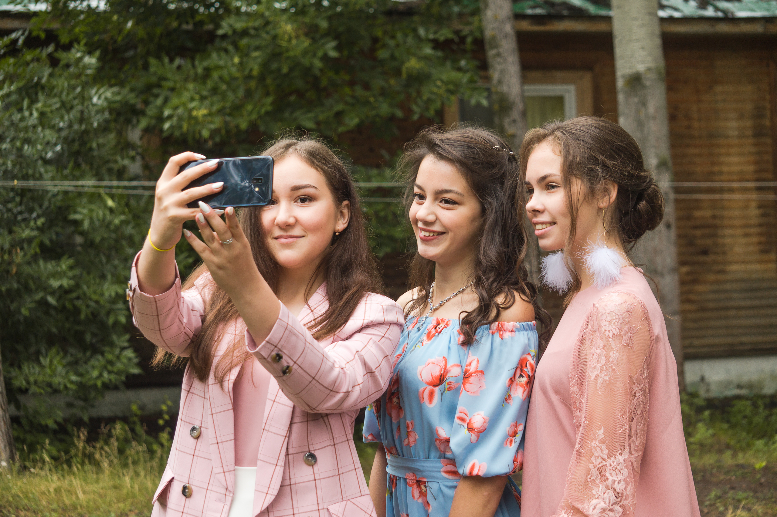 Фотосъемка в детском саду фотосъемка в школе Дипломы Выпускник Фотопла. Фотосъемка в детском саду и школе. Фотоальбомы и фотокниги ВЫПУСКНИК