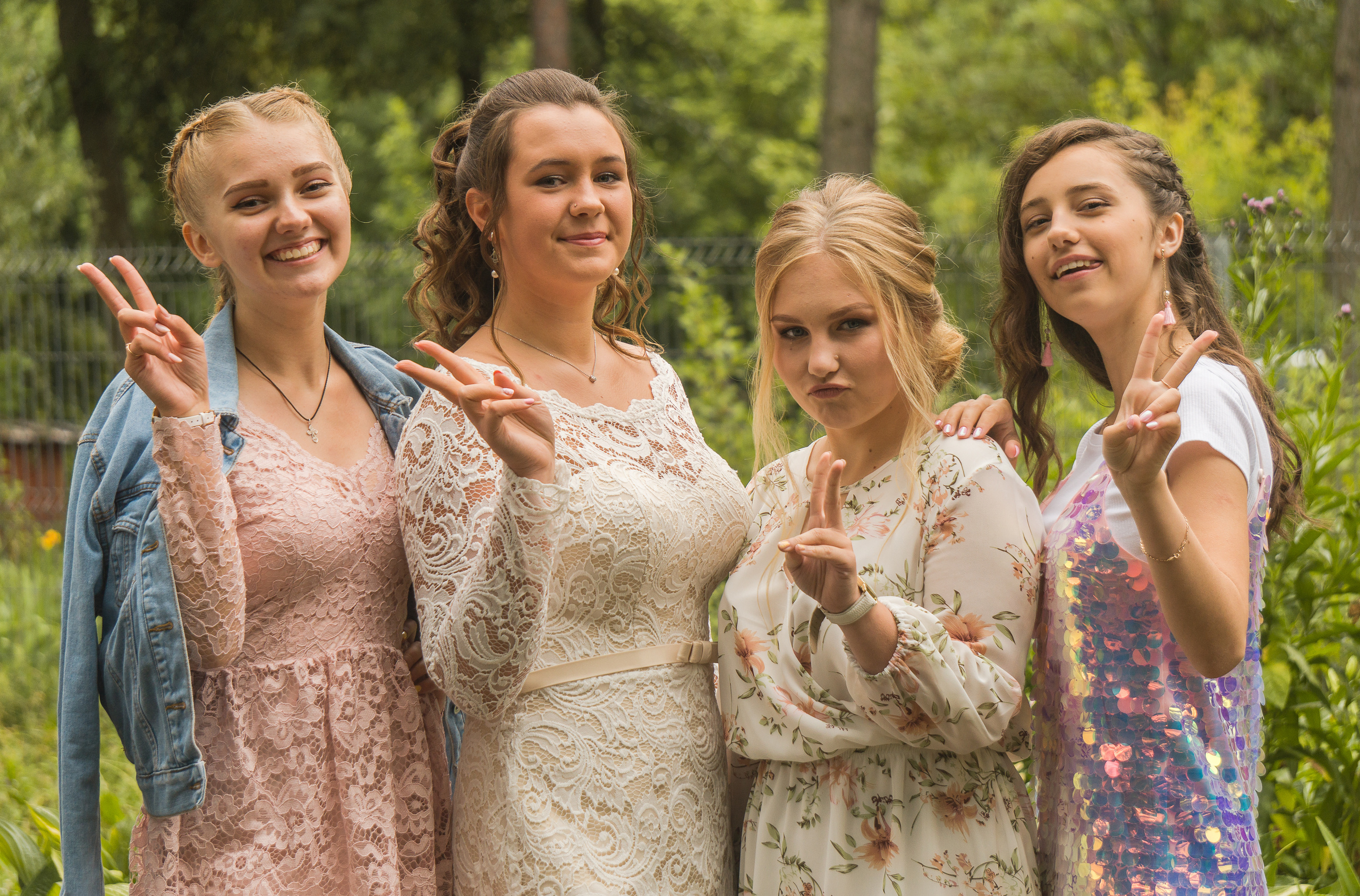 Фотосъемка в детском саду фотосъемка в школе Дипломы Выпускник Фотопла. Фотосъемка в детском саду и школе. Фотоальбомы и фотокниги ВЫПУСКНИК