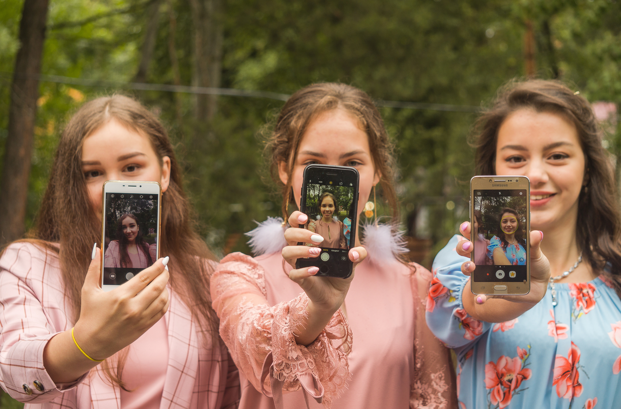 Фотосъемка в детском саду фотосъемка в школе Дипломы Выпускник Фотопла. Фотосъемка в детском саду и школе. Фотоальбомы и фотокниги ВЫПУСКНИК