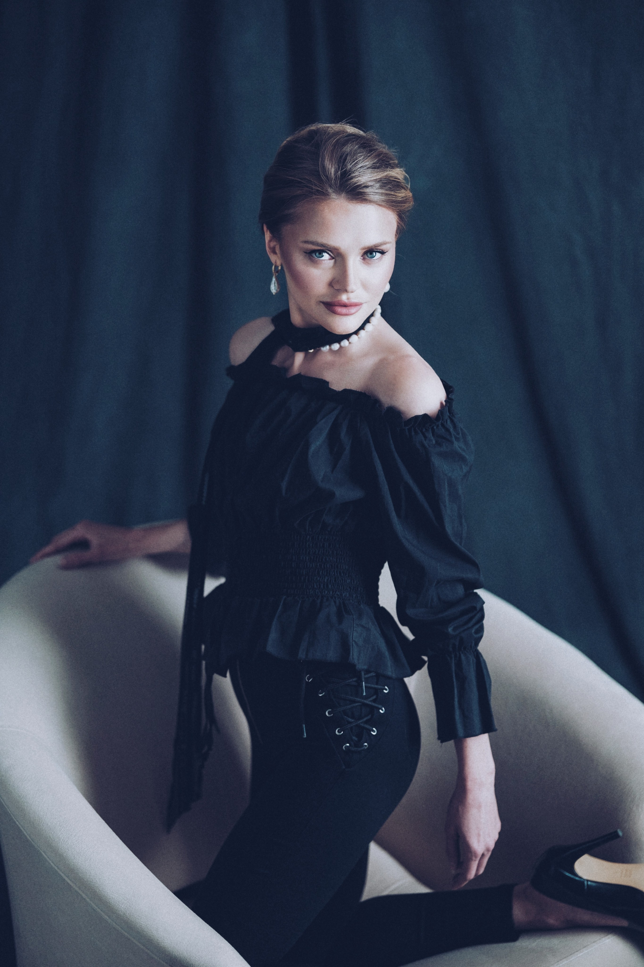 фотограф Михаил Гуляев. Фотосессия в Новосибирске. Фотосессия в студии Новосибирск