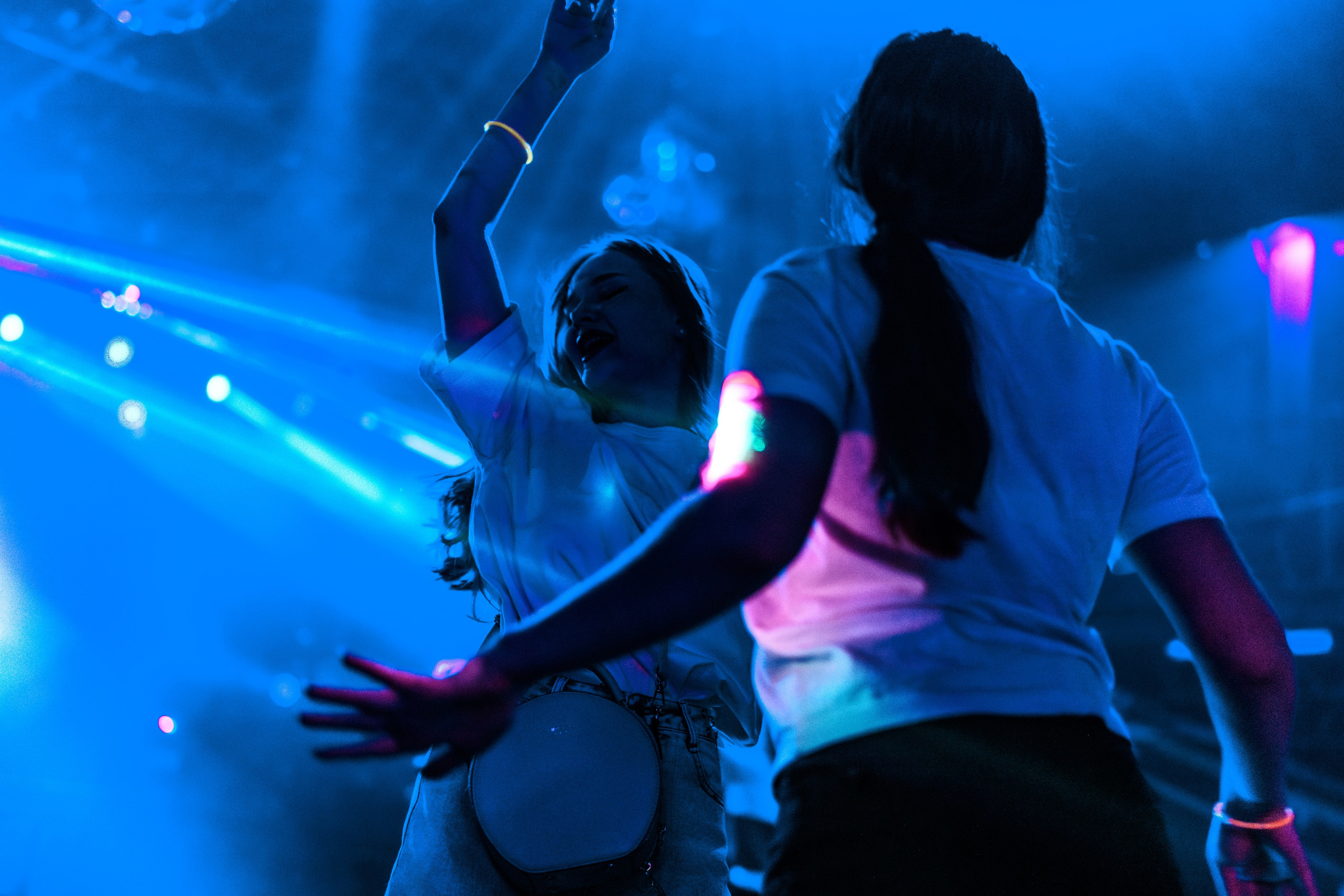 24.01.25 White party. Репортажный фотограф Екатеринбург | Яркий, качественный репортаж | Концерты, клубы, репортаж, праздники, корпоративы