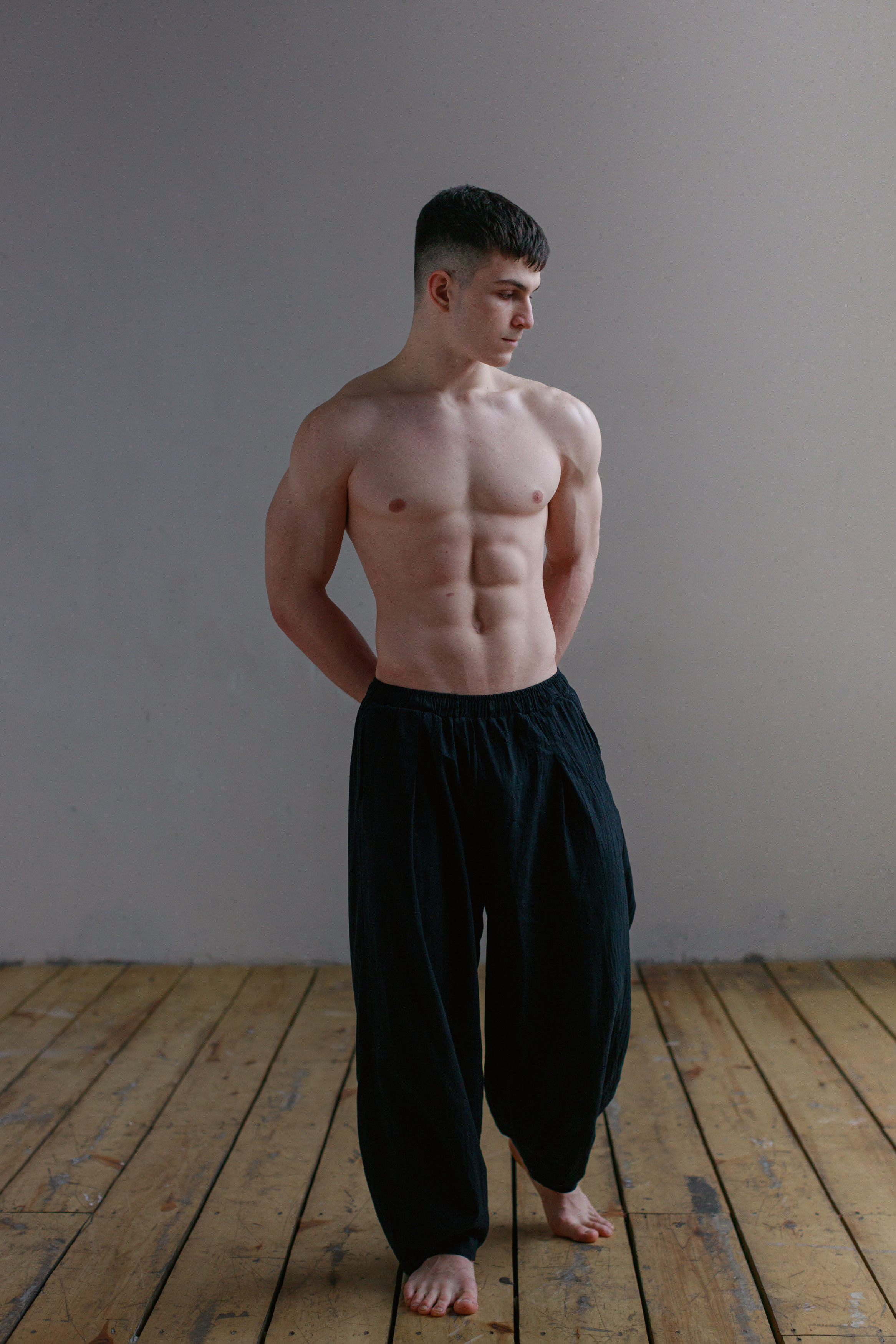 Max | Максим. Игорь Березин — фотограф в Москве. Мужские портреты и коммерческая съёмка