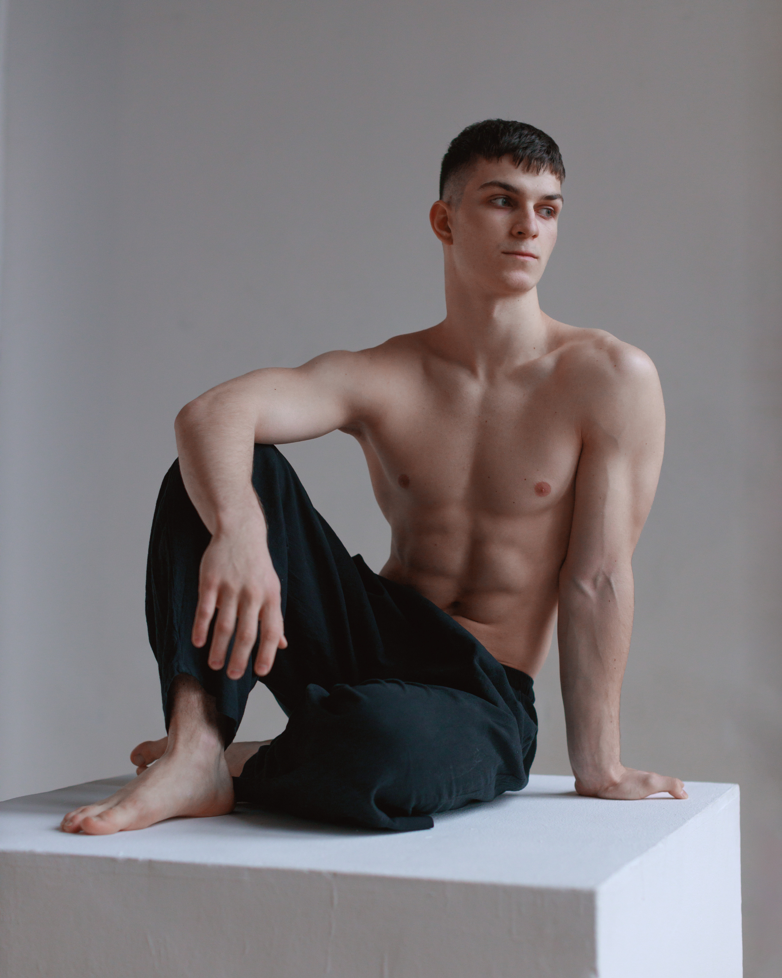 Max | Максим. Игорь Березин — фотограф в Москве. Мужские портреты и коммерческая съёмка