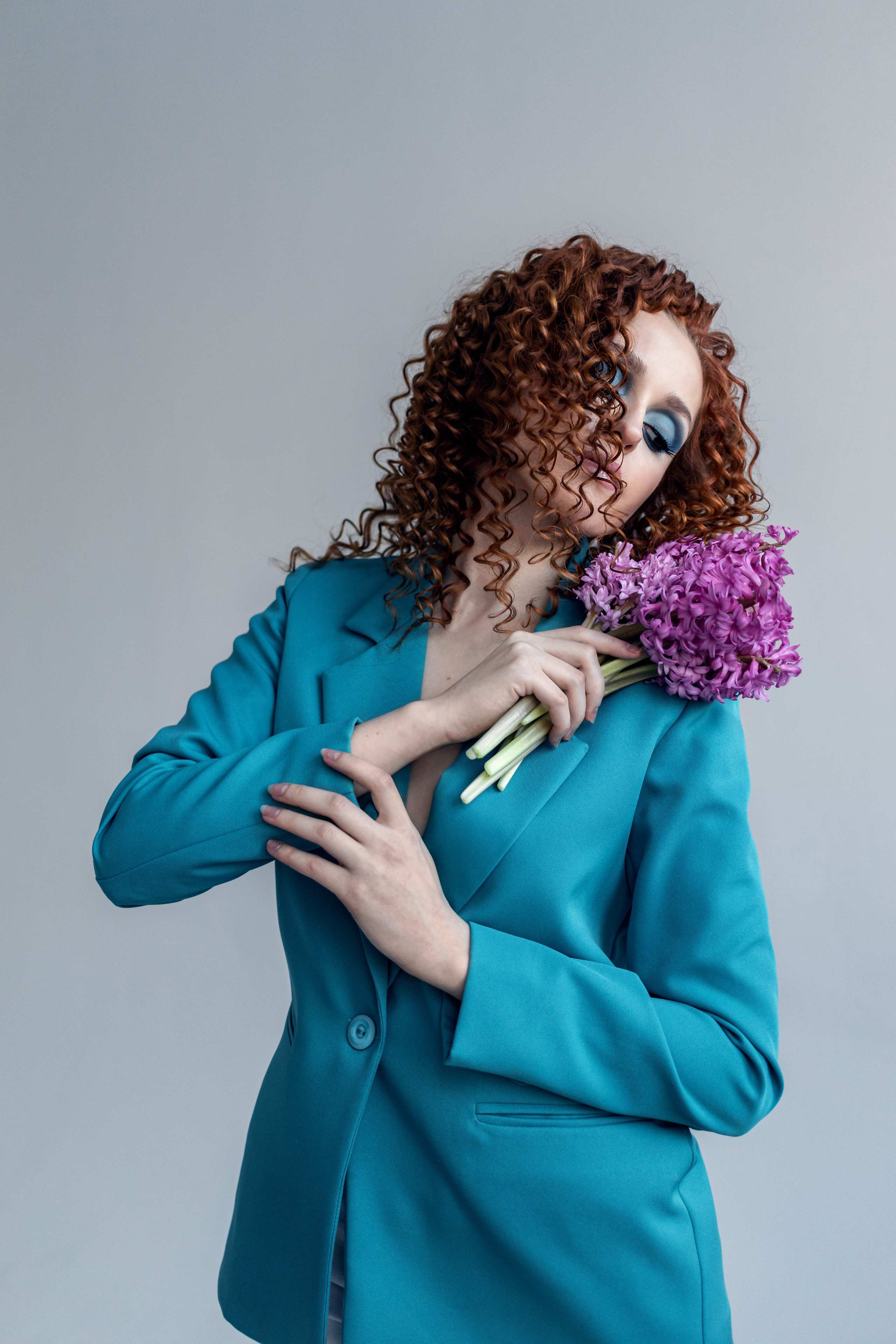 ЖЕНСКАЯ СЪЕМКА В СТУДИИ