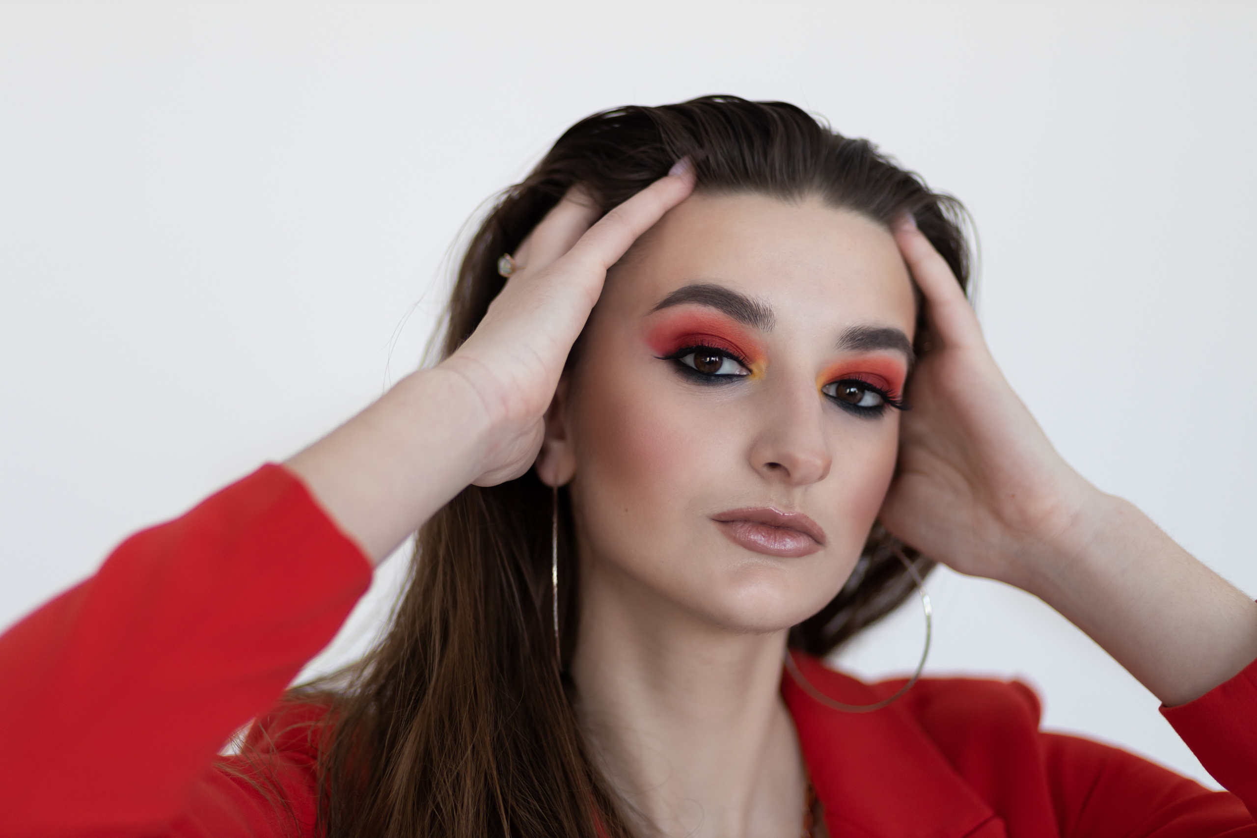 ЖЕНСКАЯ СЪЕМКА В СТУДИИ