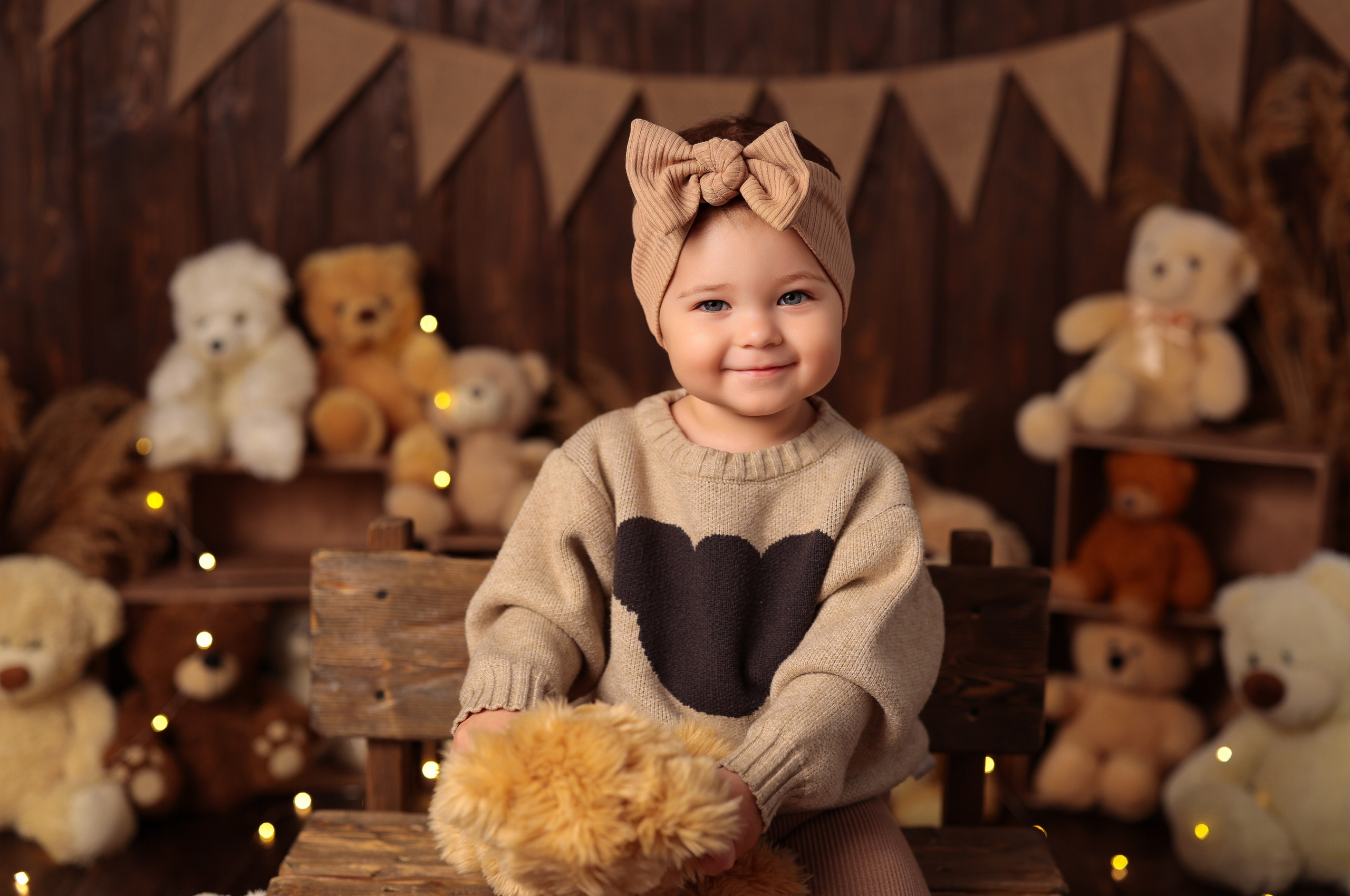 Малышки Антураж