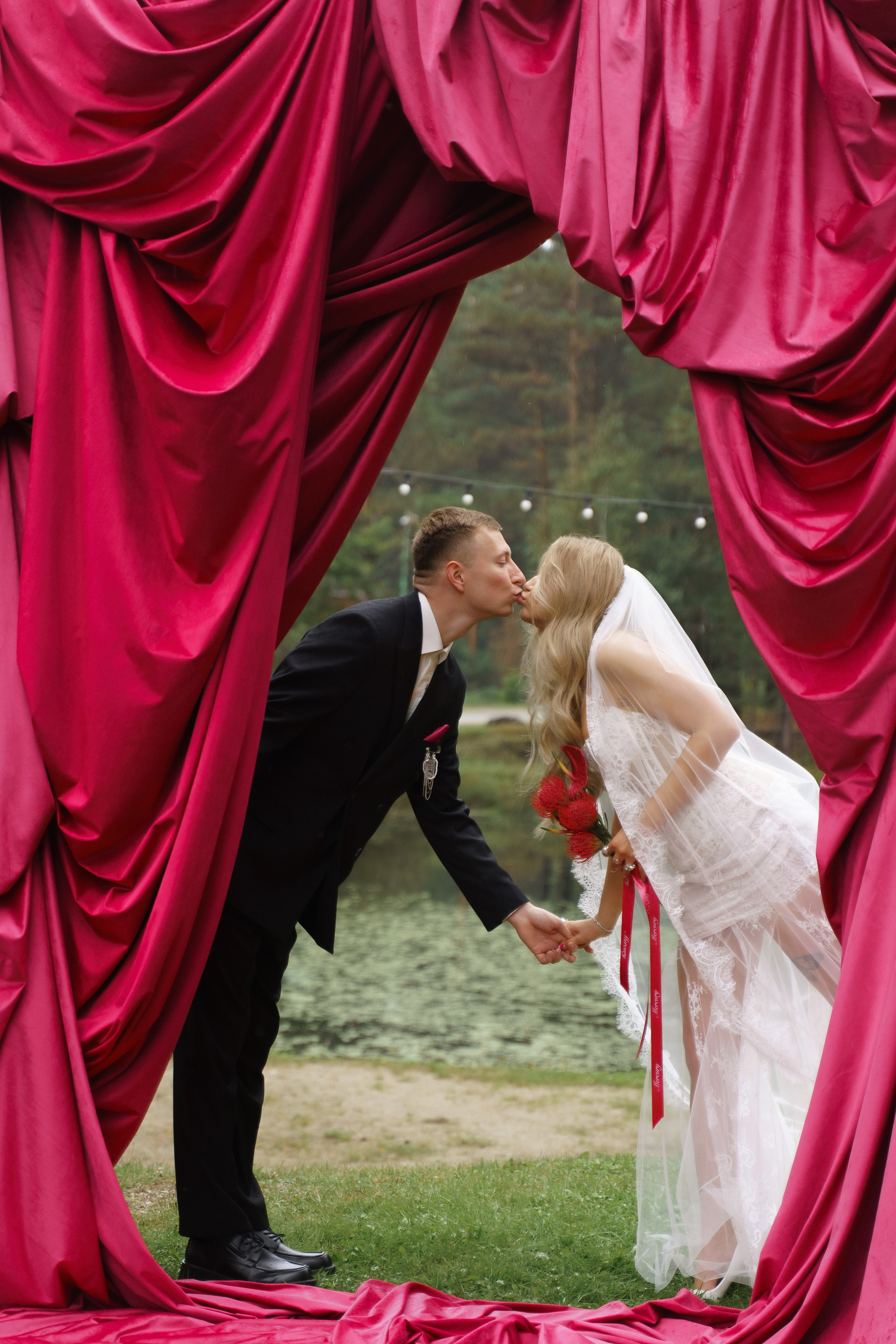 Максим и Алина. Свадебный фотограф Анастасия Хабарова в Новоуральске и Екатеринбурге