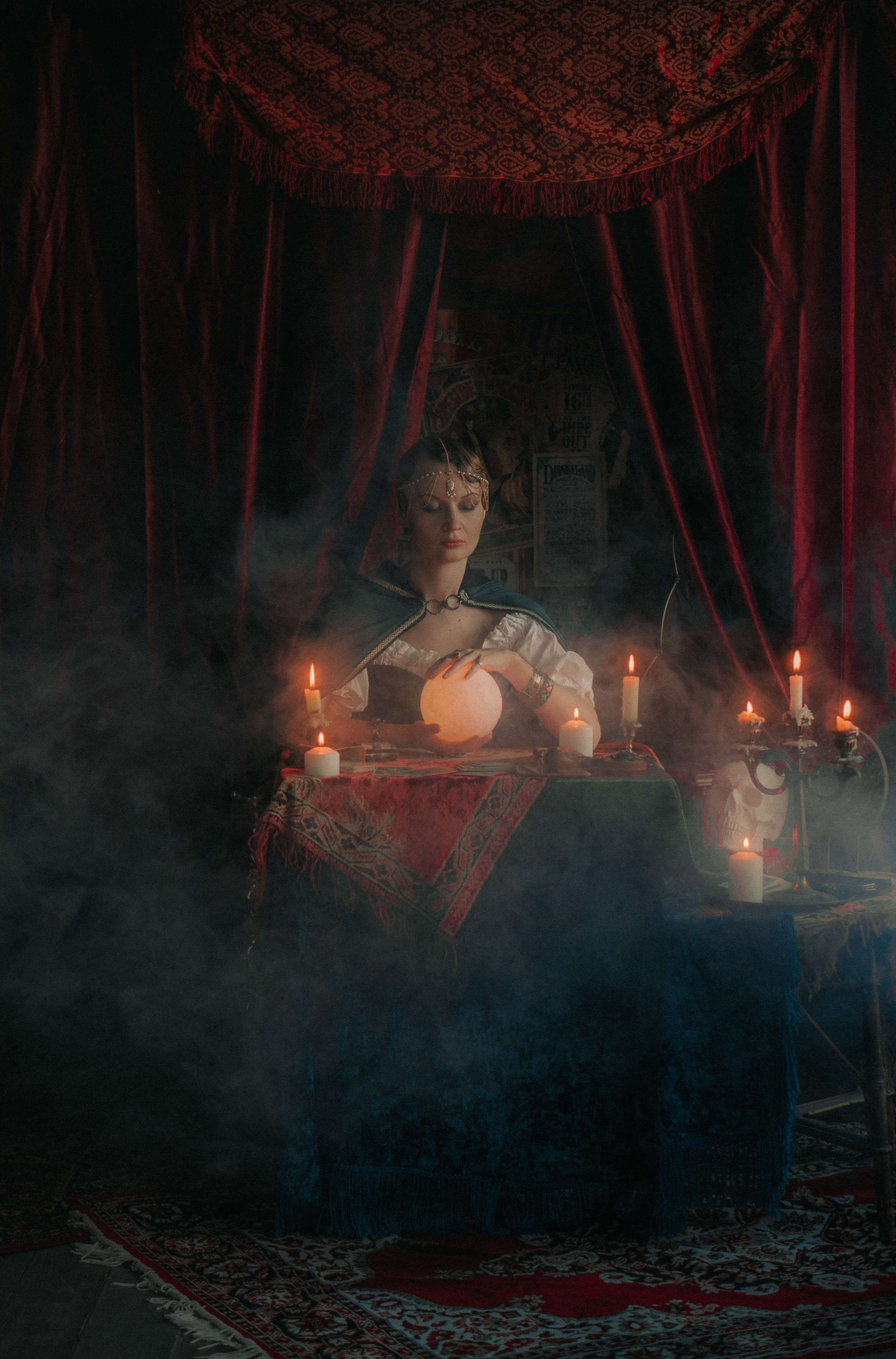 Гадалка. Художественный фотограф Салаева Алина