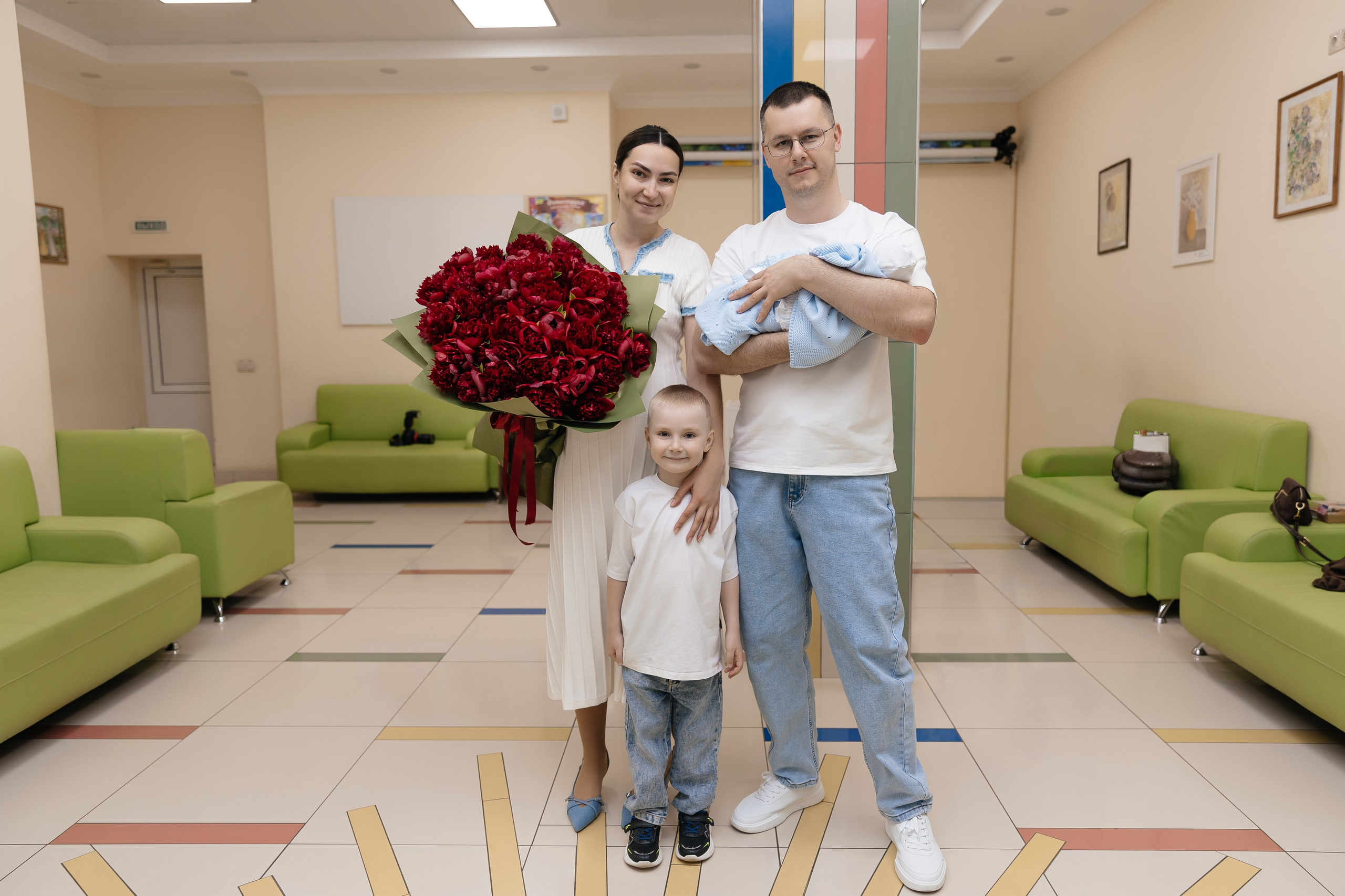 Фотограф на выписку из роддома Краснодар. Детский и семейный фотограф в Краснодаре и в станице Елизаветинская Олеся Стаценко