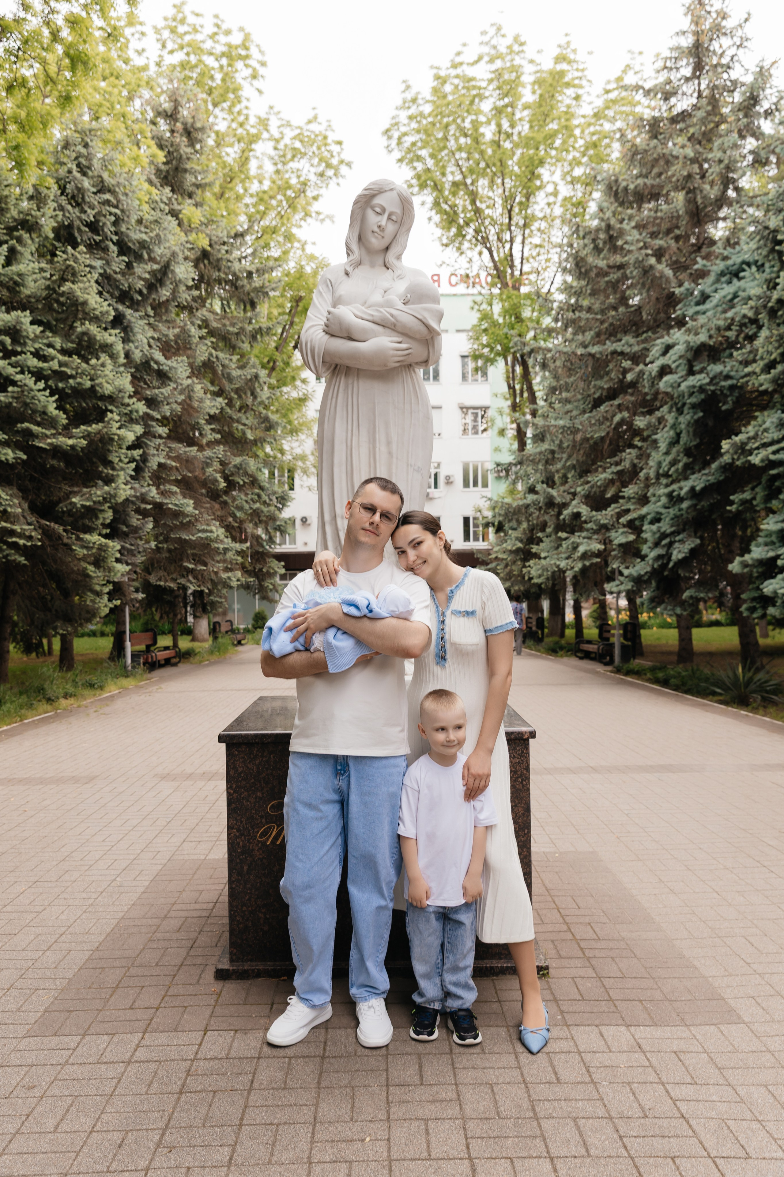 Фотограф на выписку из роддома Краснодар. Детский и семейный фотограф в Краснодаре и в станице Елизаветинская Олеся Стаценко