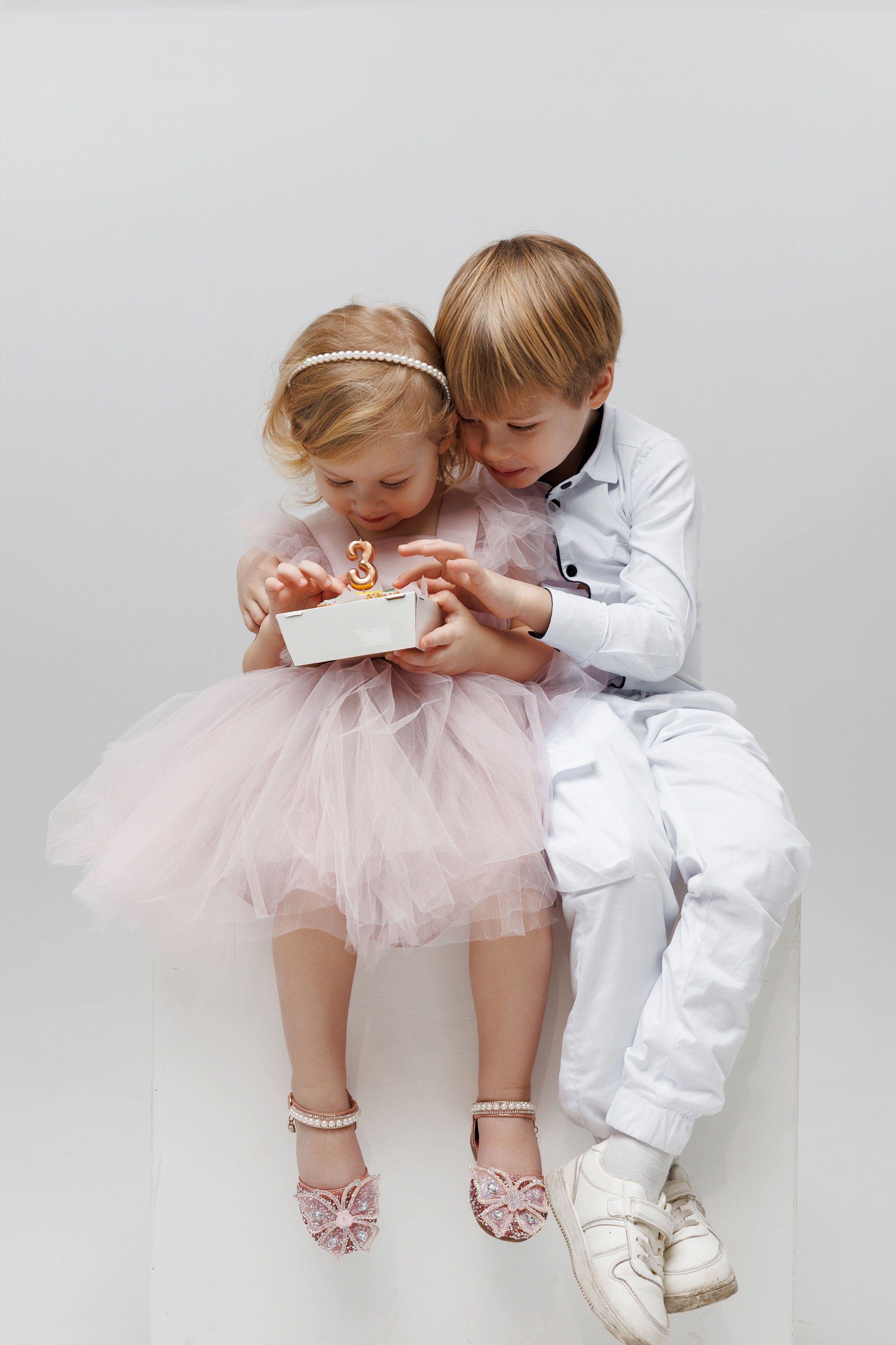 Съемка Дня Рождения Алисы в фотостудии CROSS-STUDIO зал IDEAL. Свадебный и семейный фотограф в Москве и МО Елена Агапова