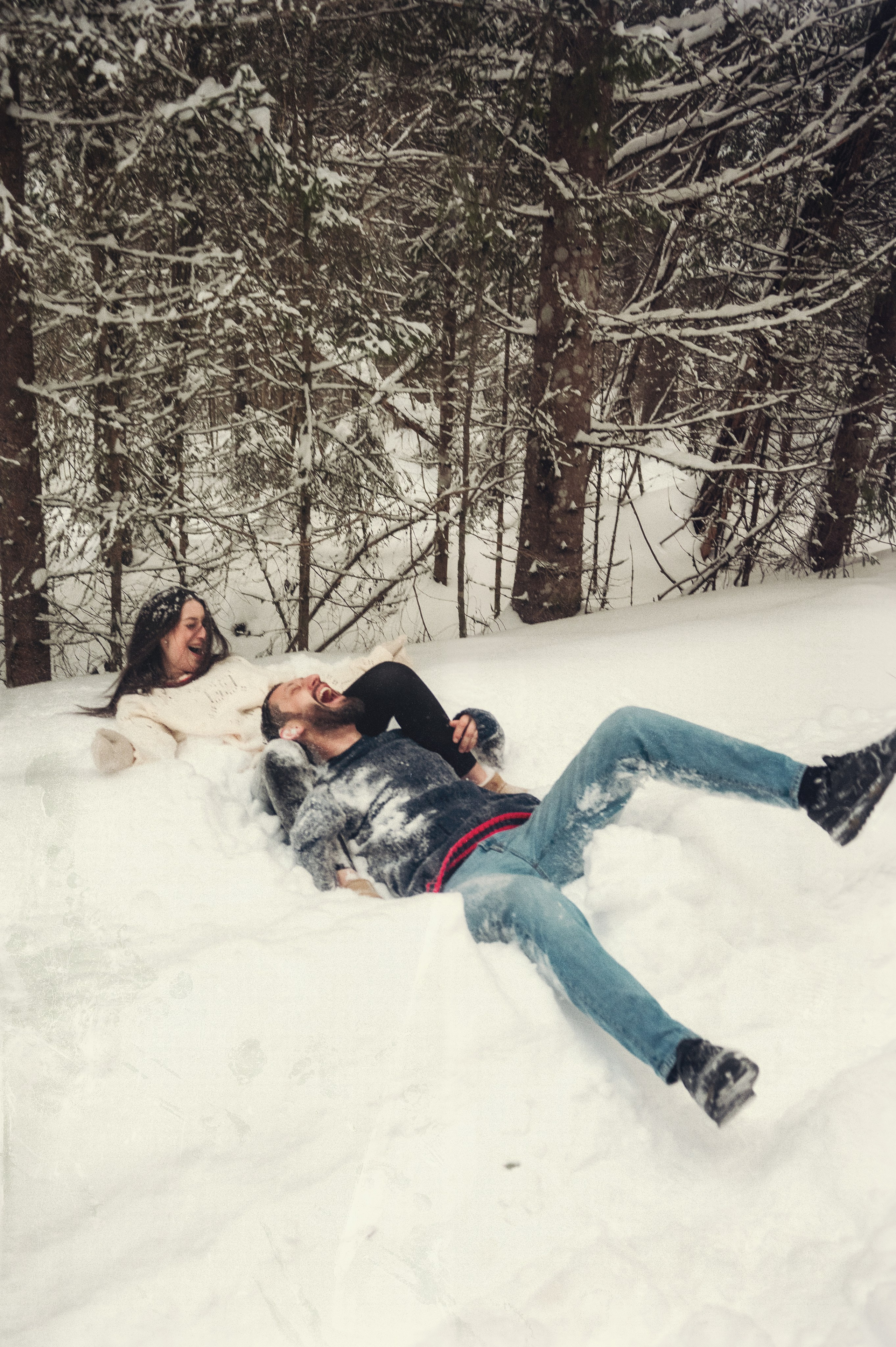 В зимнем лесу. Фотограф Крещение Венчание Москва