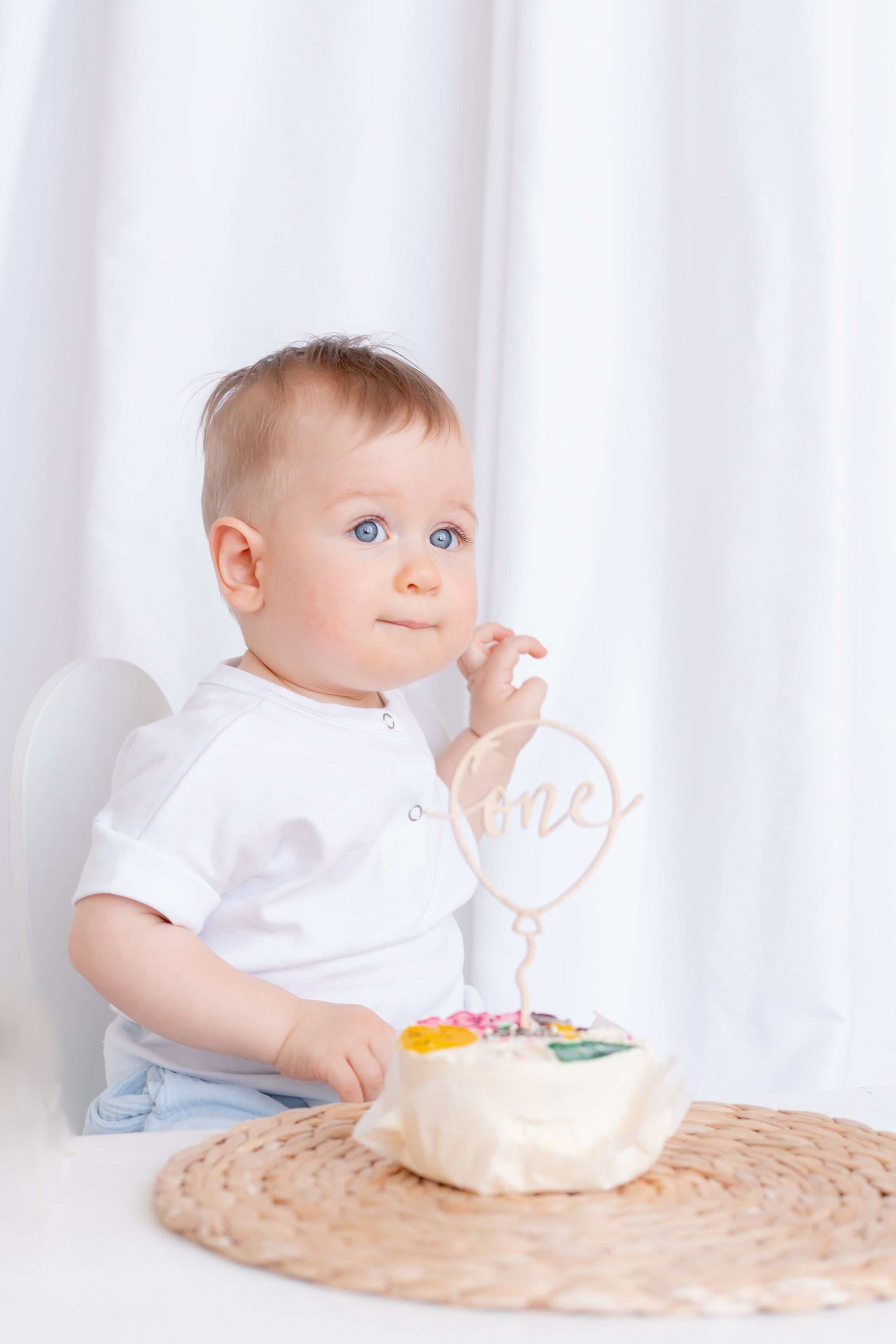 Крушение торта, Smash cake. Детская, семейная фотостудия в Санкт-Петербурге