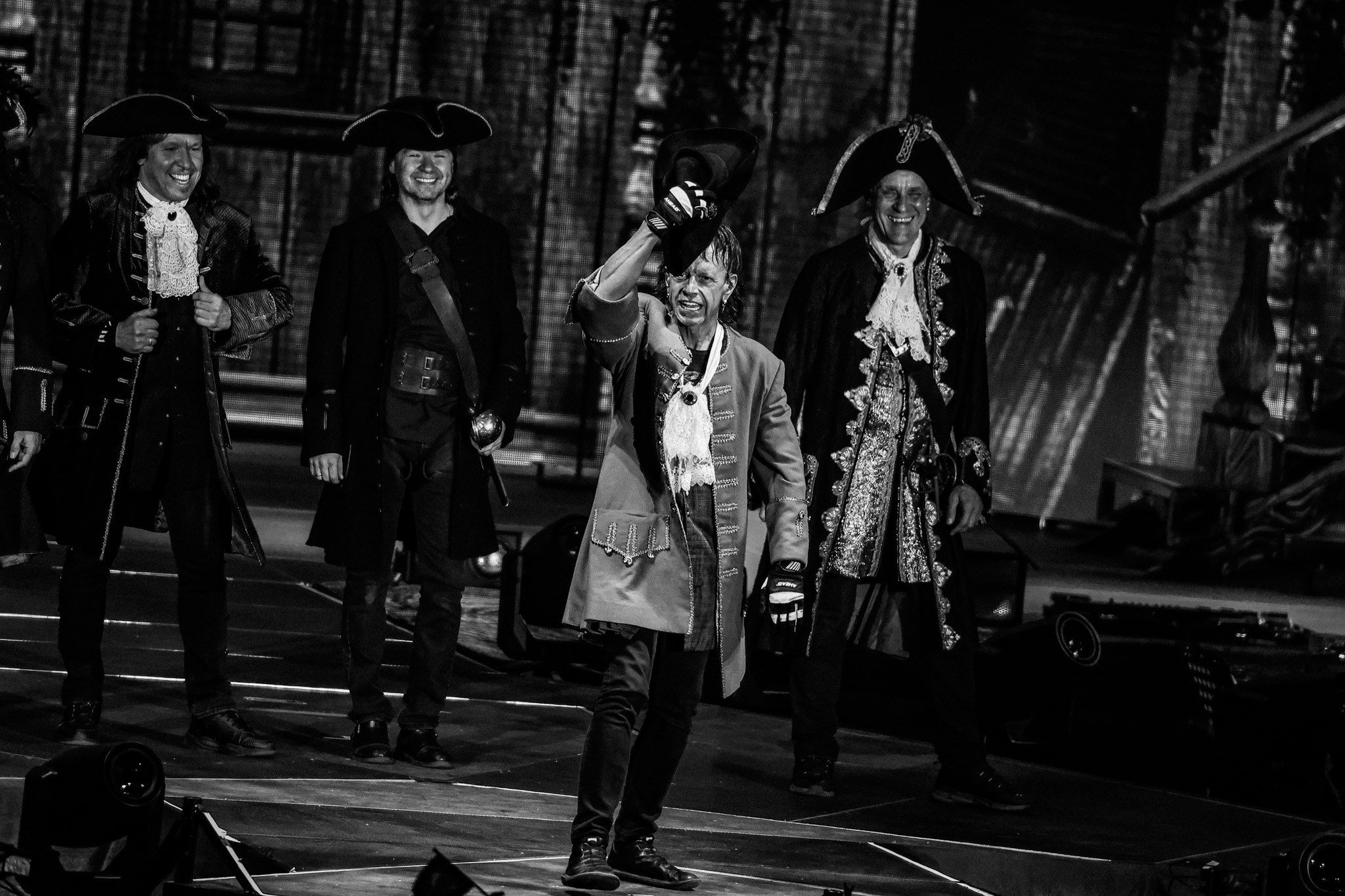 ШОУ ГОСТЬ ИЗ ЦАРСТВА ТЕНЕЙ (АРИЯ)