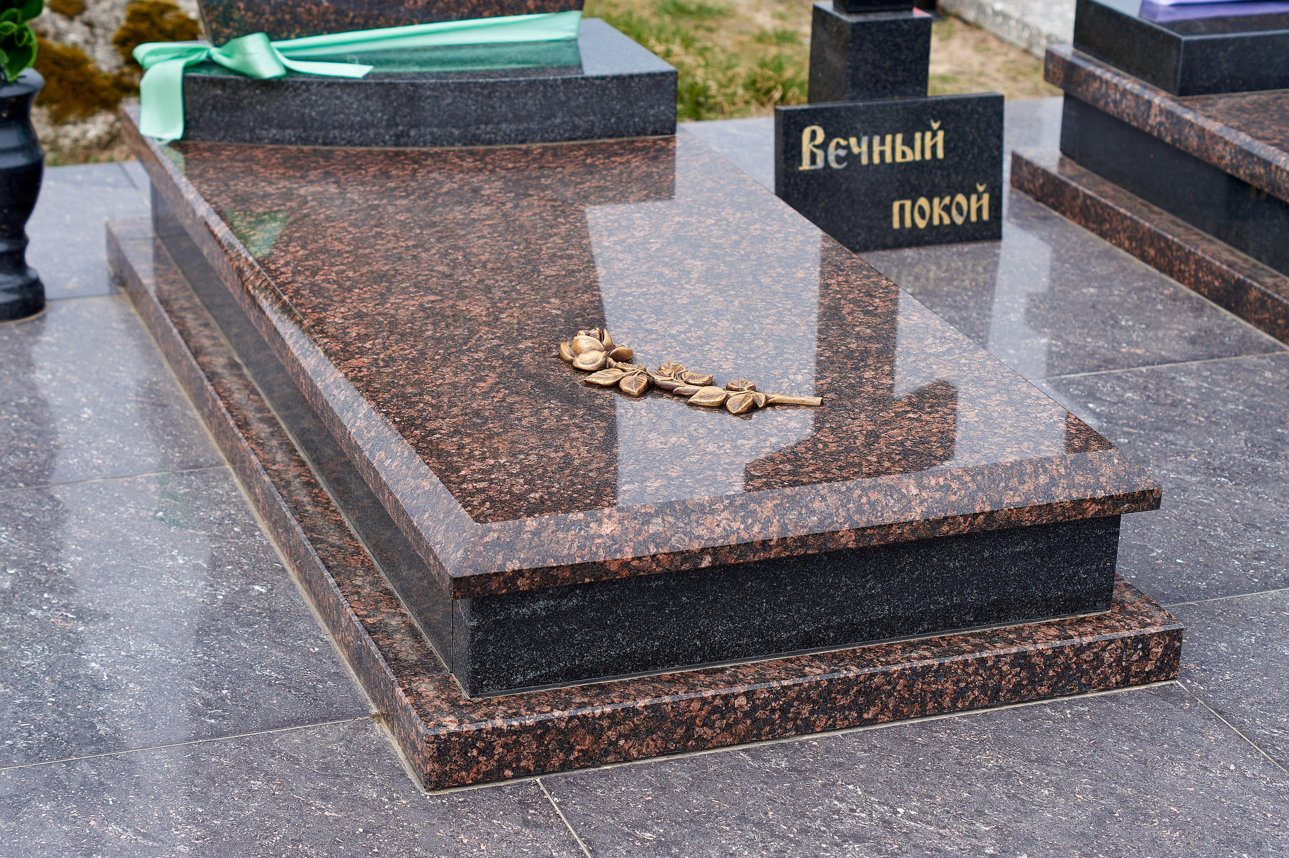 Примеры работ. Изделия из гранита