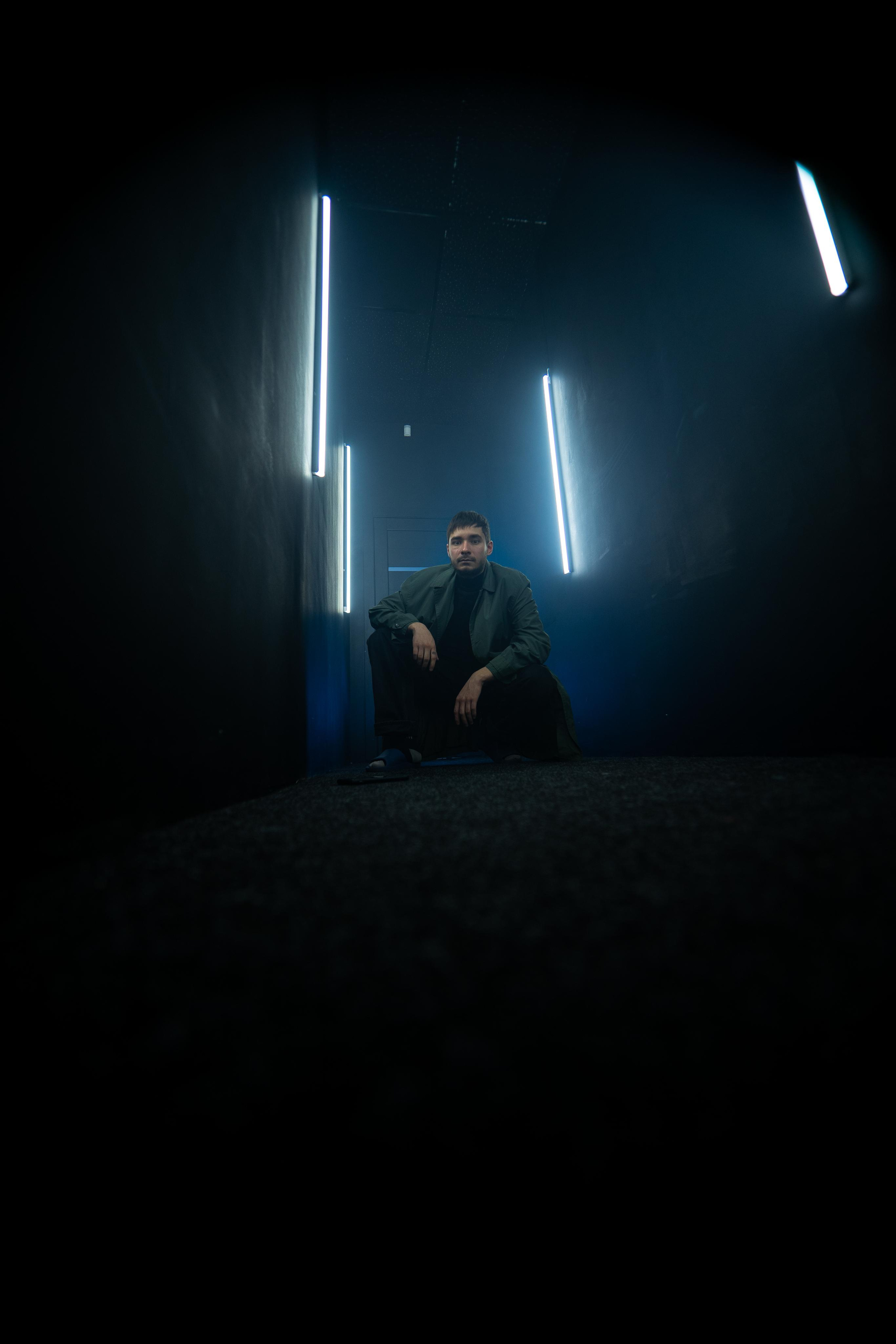 Кирилл, Зелёный плащ. Фотограф Ахмедов Эльдар Чита