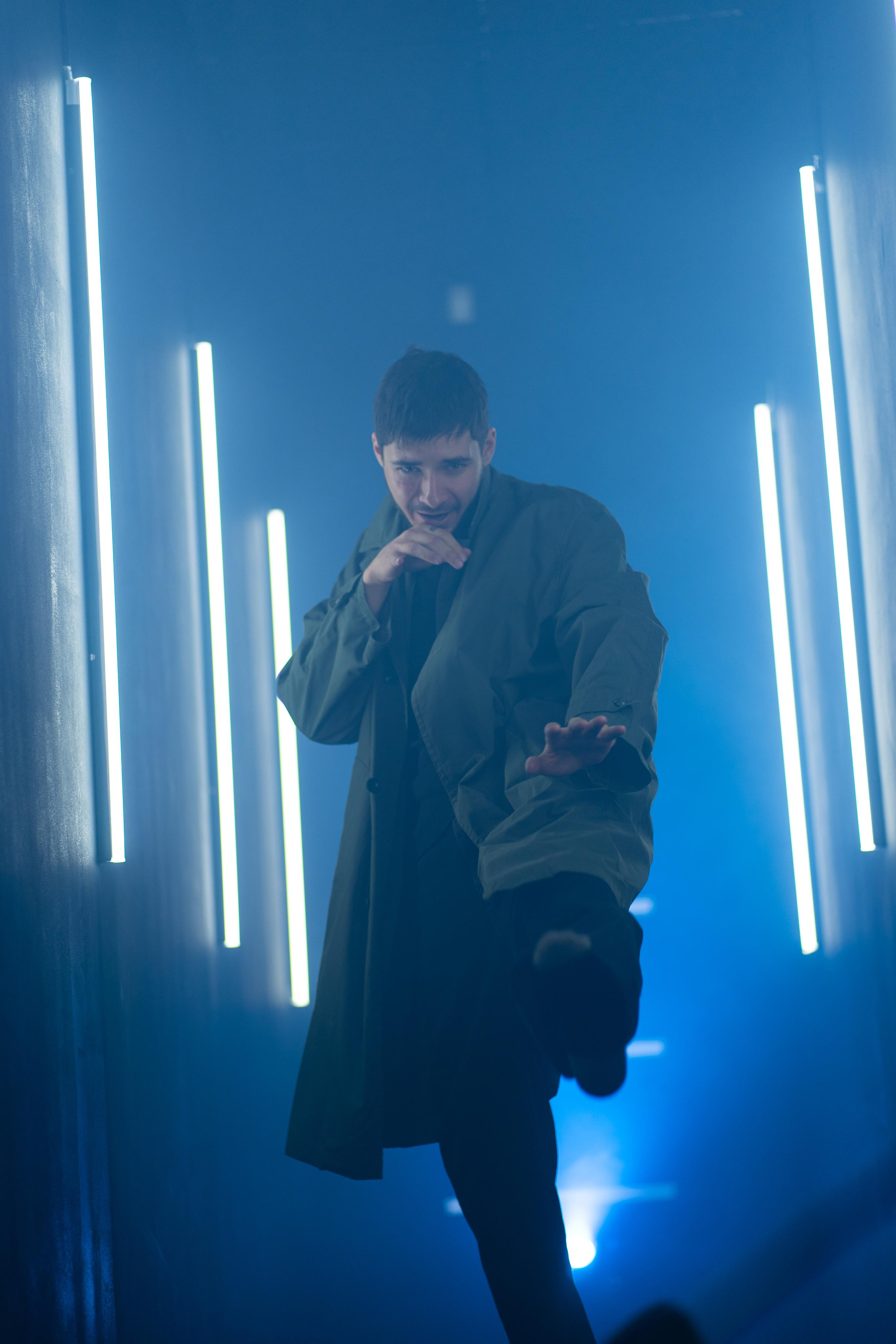 Кирилл, Зелёный плащ. Фотограф Ахмедов Эльдар Чита