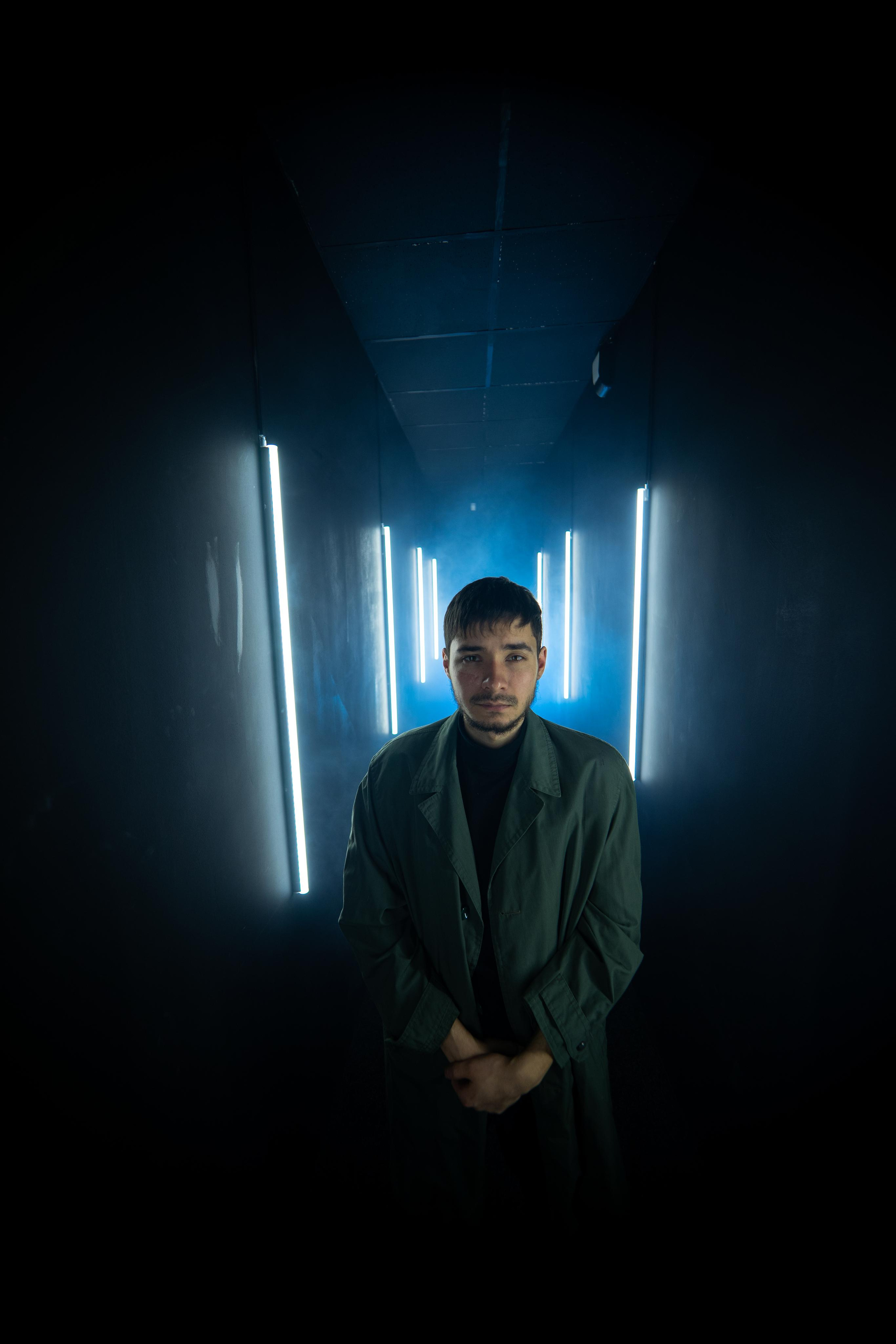 Кирилл, Зелёный плащ. Фотограф Ахмедов Эльдар Чита