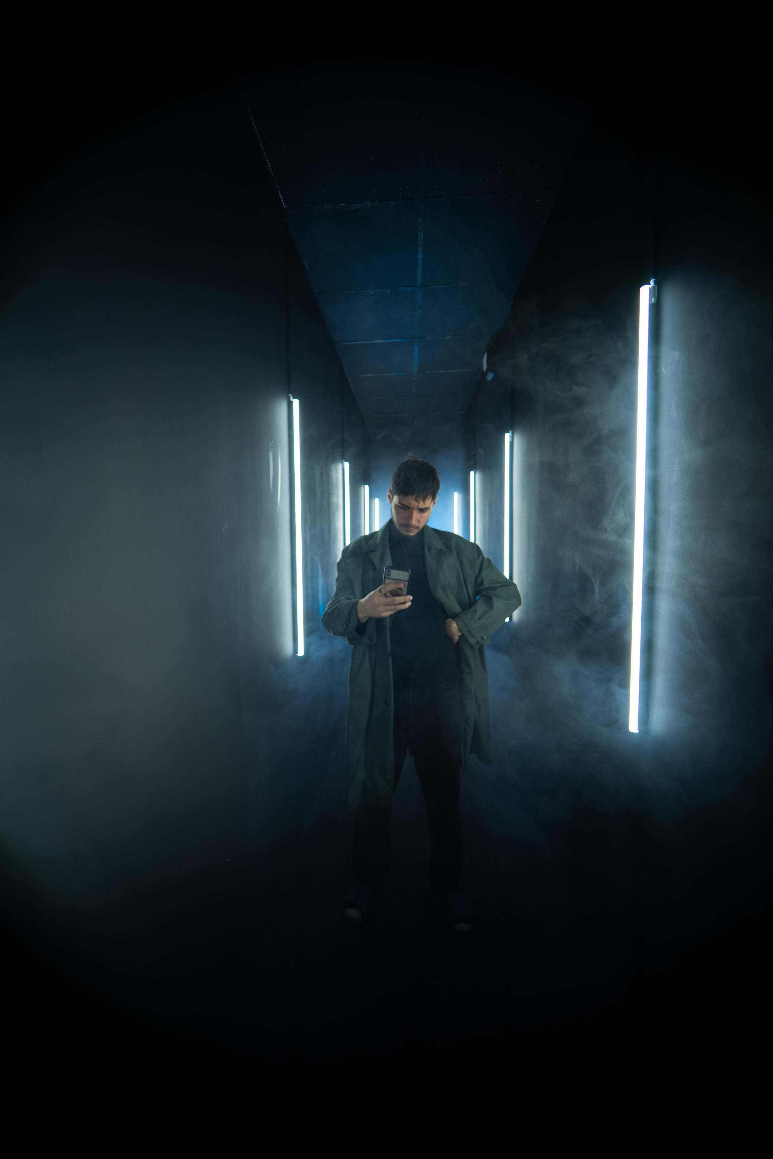 Кирилл, Зелёный плащ. Фотограф Ахмедов Эльдар Чита