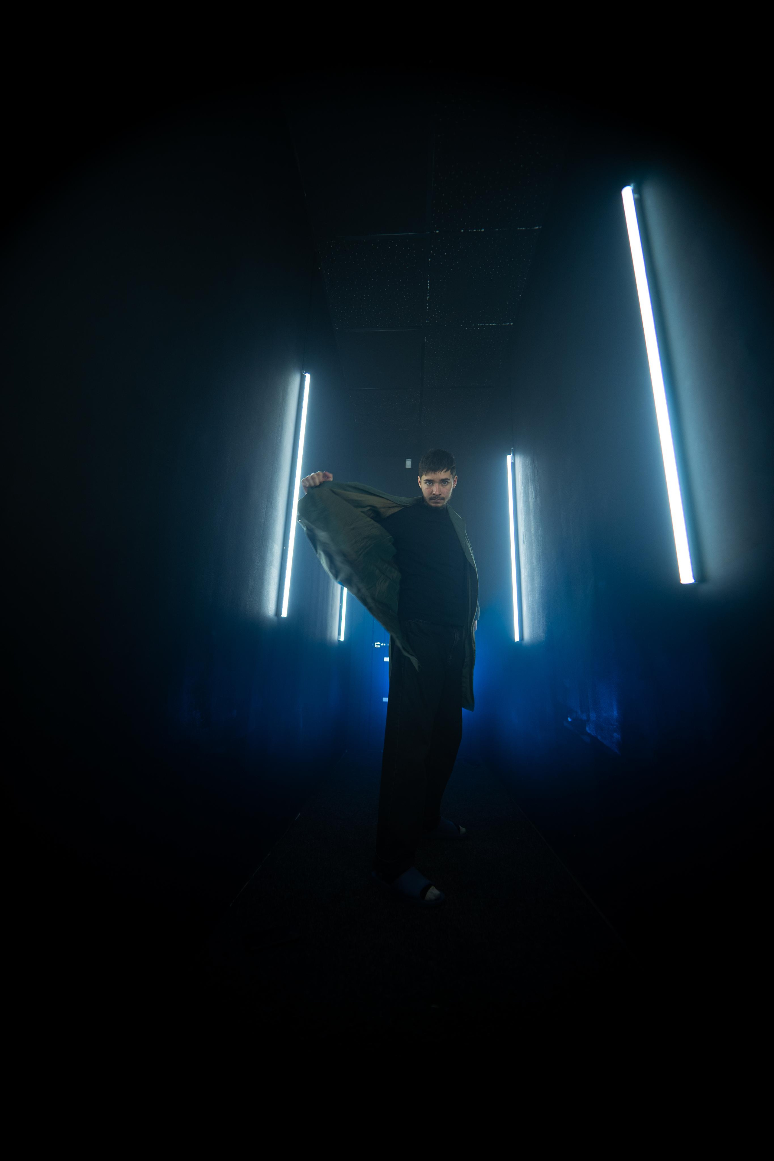 Кирилл, Зелёный плащ. Фотограф Ахмедов Эльдар Чита